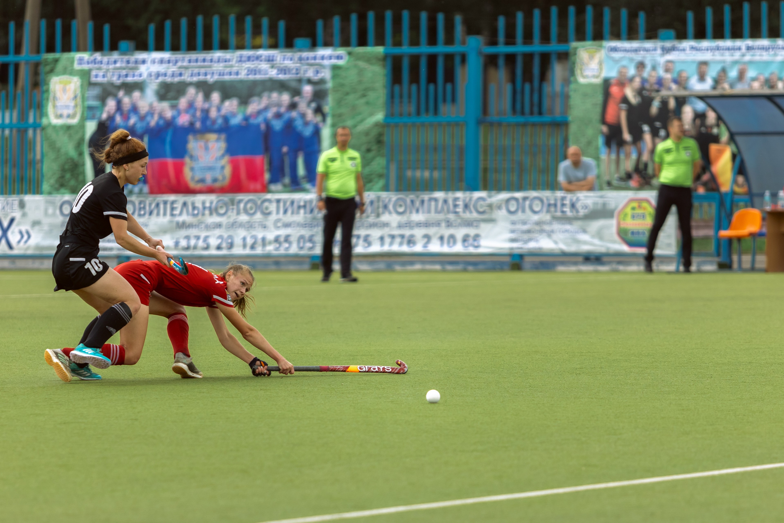 Хоккей на траве. Девушки. Минск — Виктория. 16.06.2024. Профессиональный интерьерный и репортажный фотограф Минск и РБ. Максим Орлов