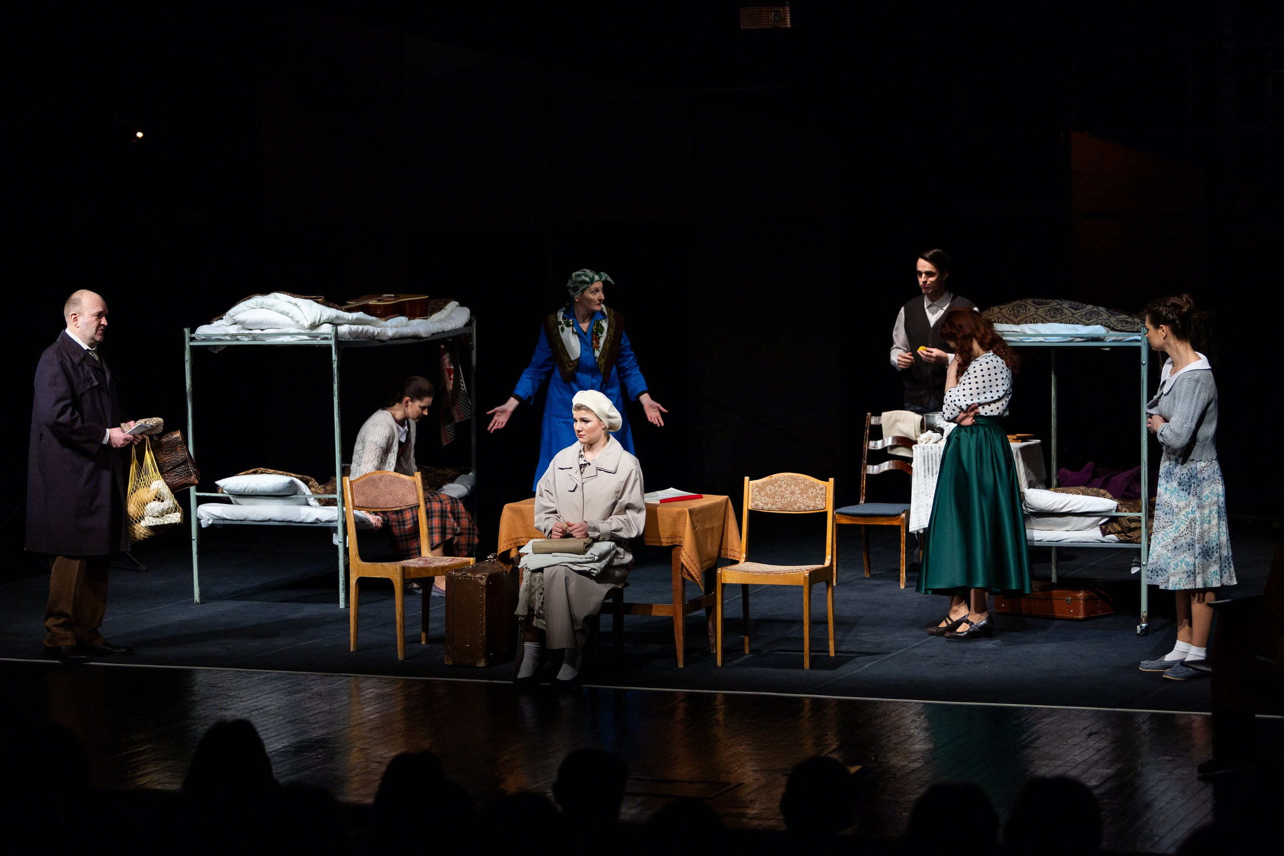 Новый театр «Фабричная девчонка». Профессиональный интерьерный и репортажный фотограф Минск и РБ. Максим Орлов