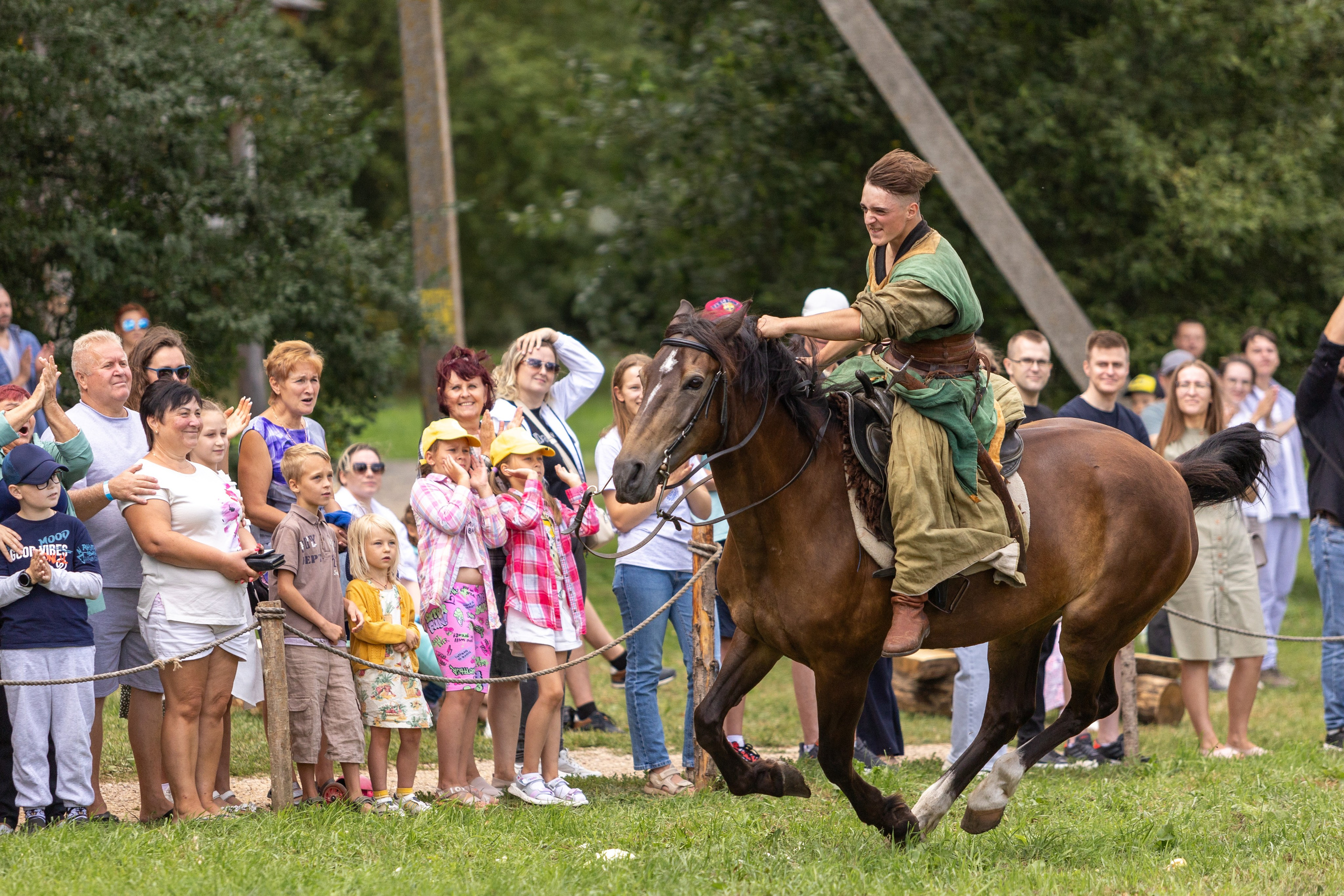 Ежегодный фестиваль средневековья в Дукоре. Профессиональный интерьерный и репортажный фотограф Минск и РБ. Максим Орлов