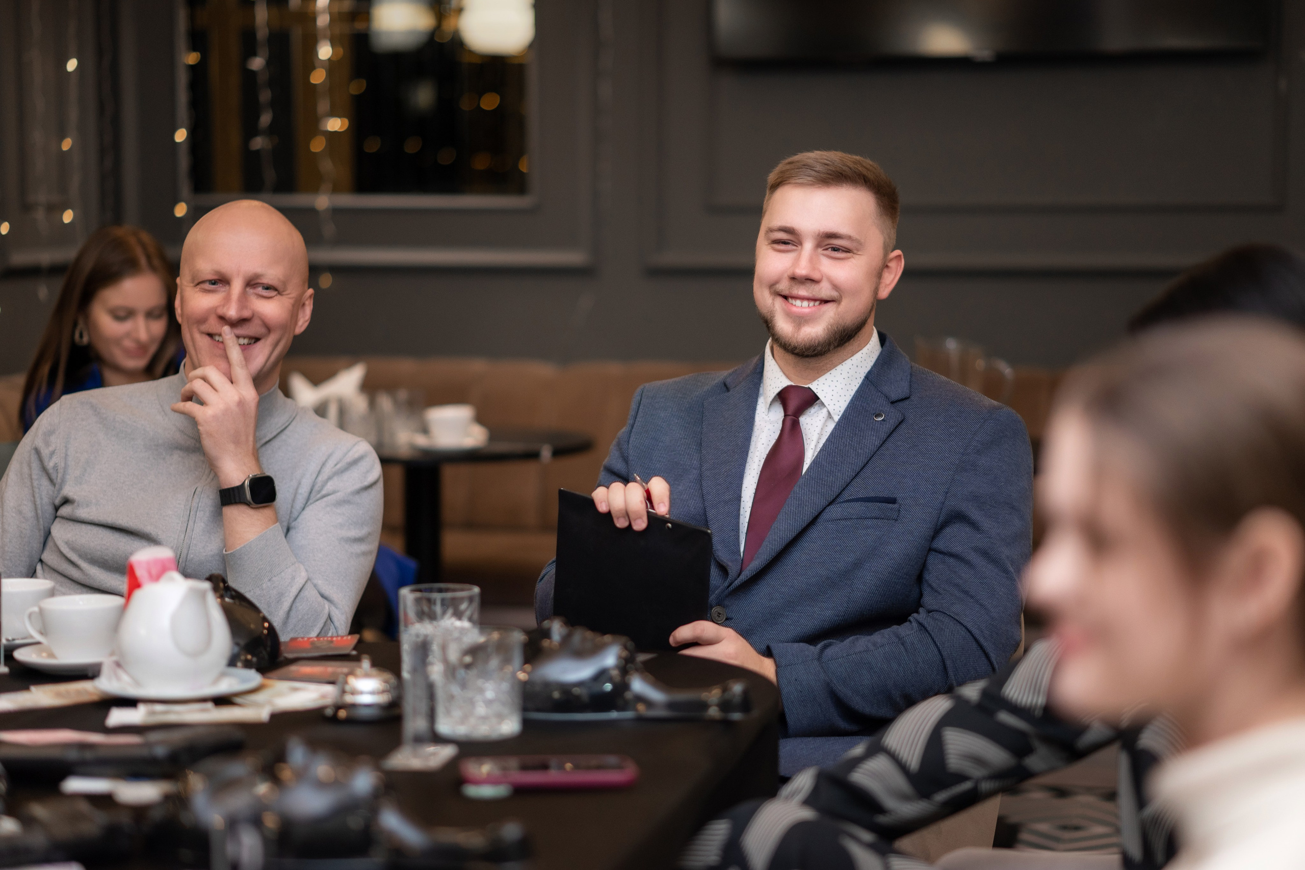 Игра «Мафия». Профессиональный интерьерный и репортажный фотограф Минск и РБ. Максим Орлов