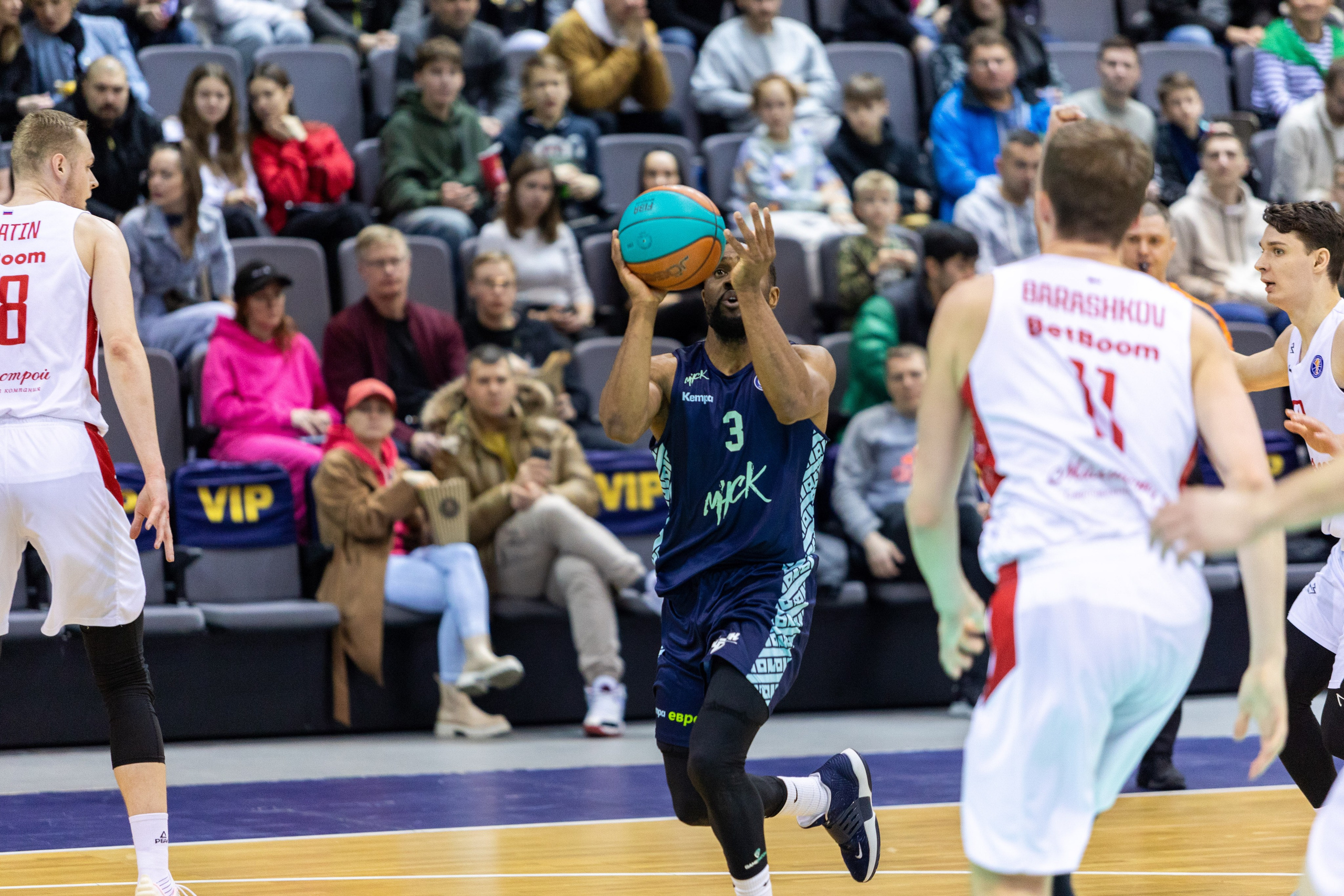 Баскетбол. Минск — MBA. 09.03.2024. Профессиональный интерьерный и репортажный фотограф Минск и РБ. Максим Орлов