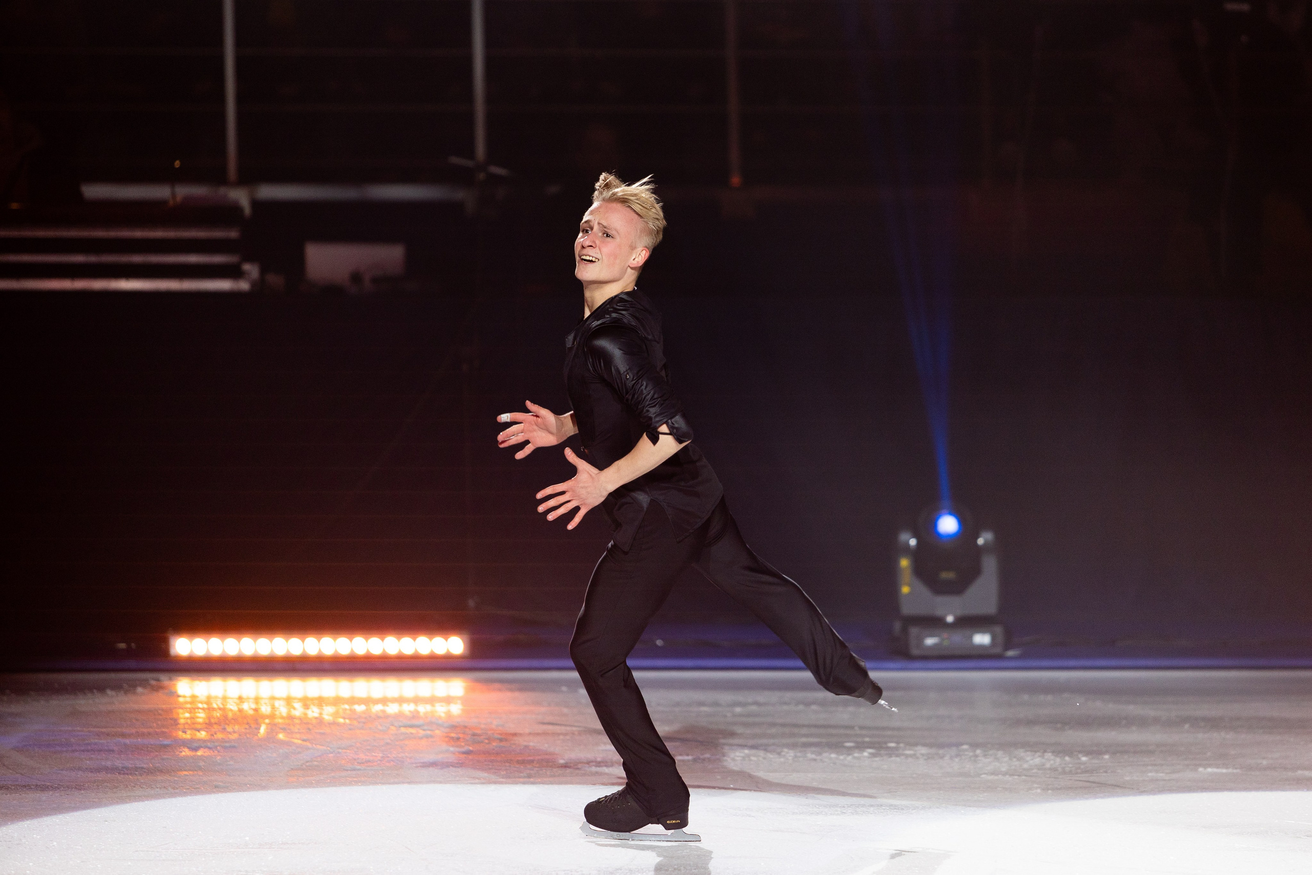 Ледовое шоу Ильи Авербуха 30.03.2024. Профессиональный интерьерный и репортажный фотограф Минск и РБ. Максим Орлов