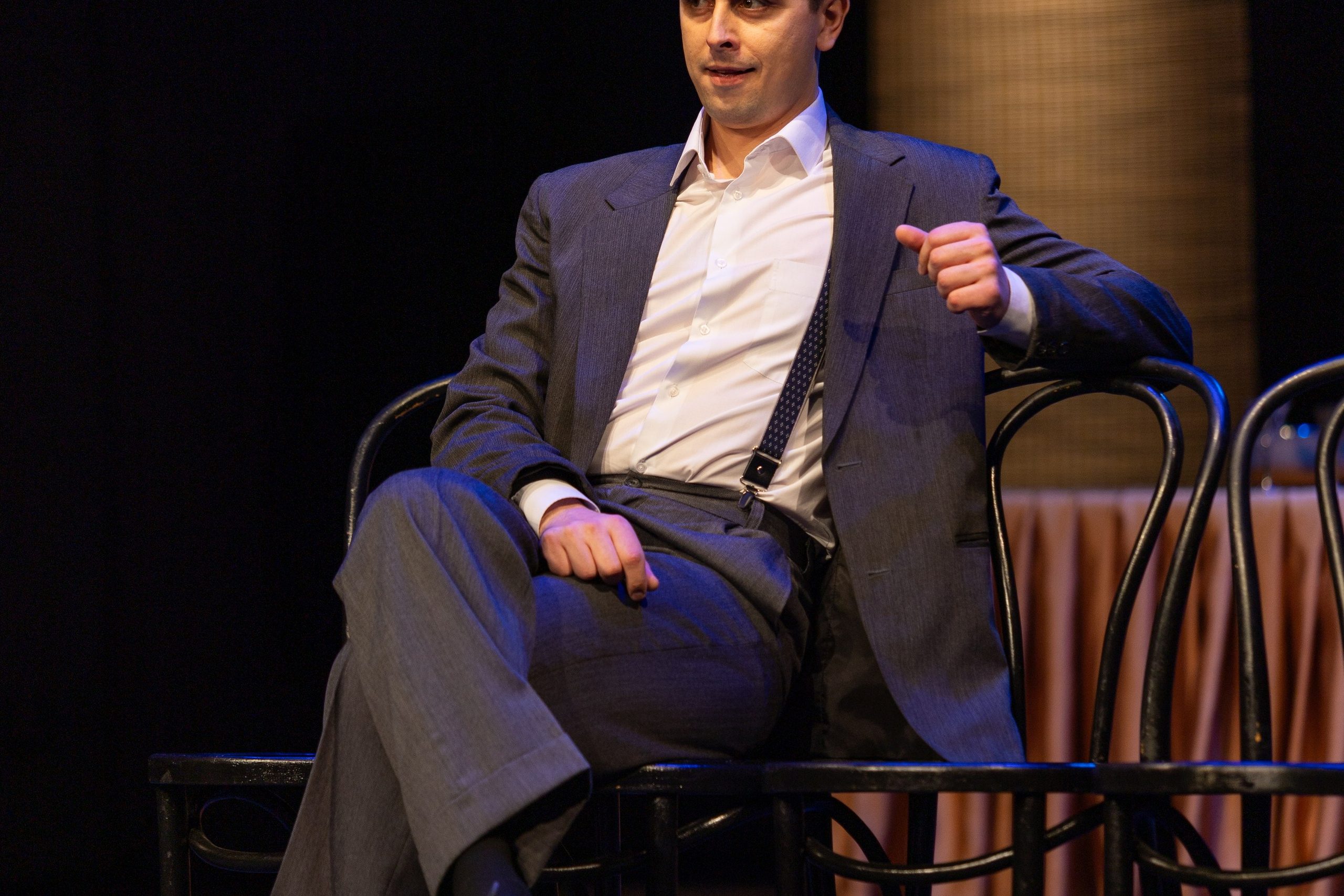 Новый театр «Плачу за любовь». Профессиональный интерьерный и репортажный фотограф Минск и РБ. Максим Орлов