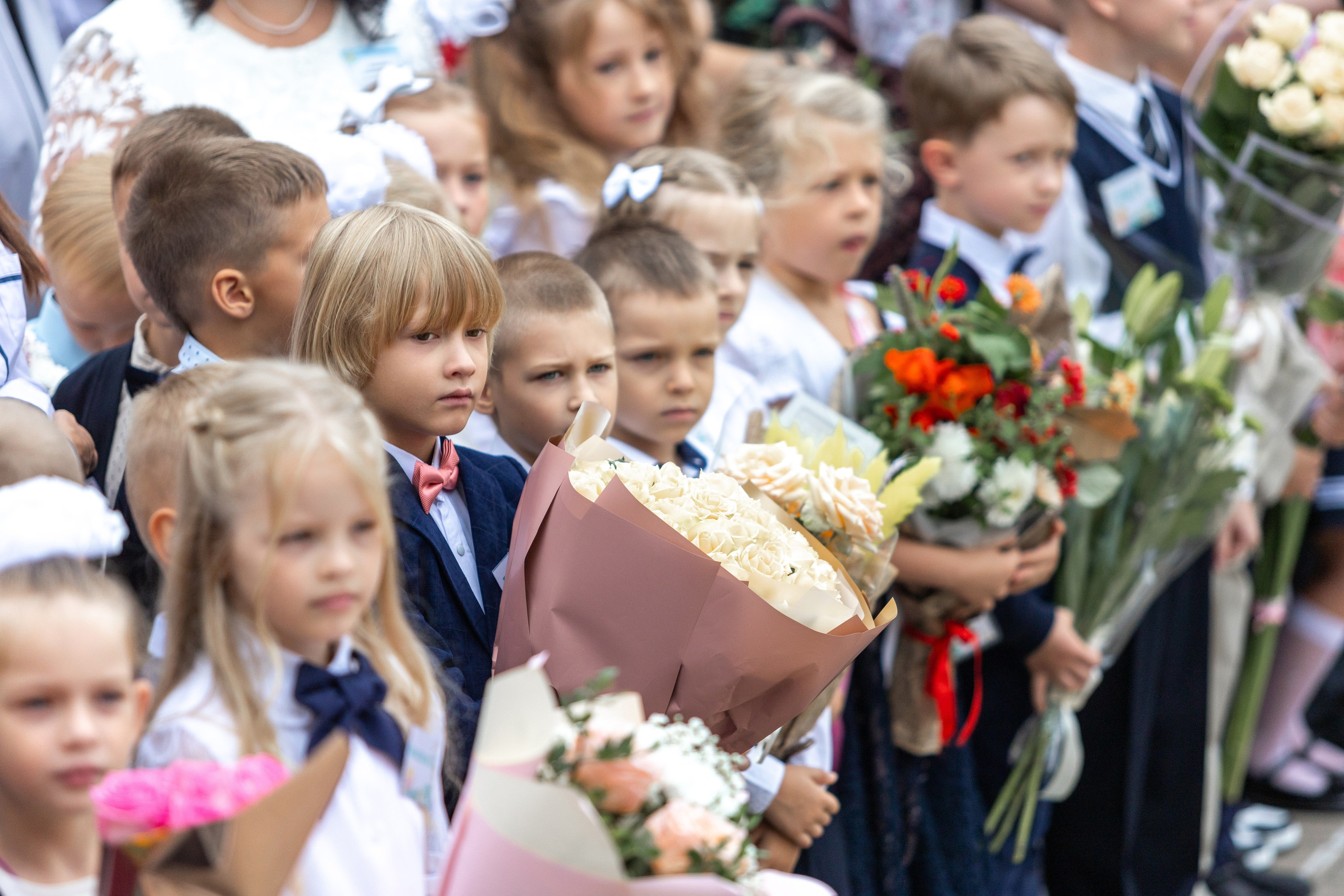 Линейка 1-го сентября. Профессиональный интерьерный и репортажный фотограф Минск и РБ. Максим Орлов