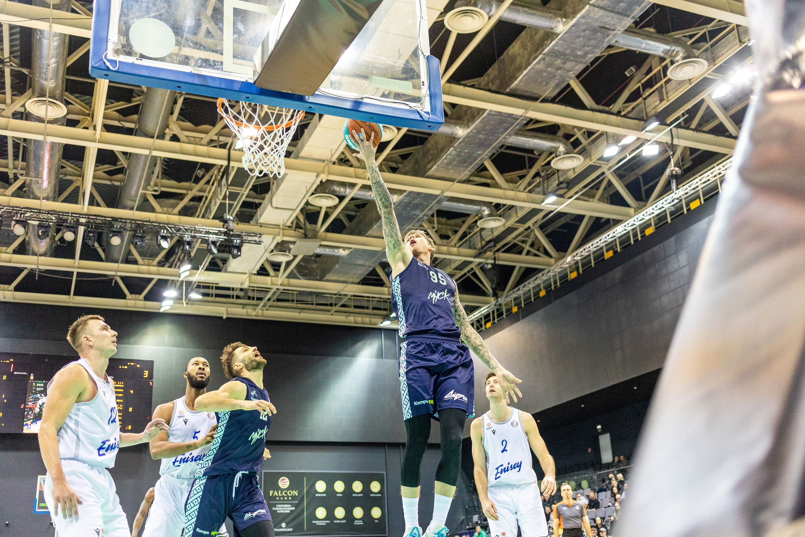 Баскетбол. Лучшие кадры. Минск — Енисей. 11.12.2023. Профессиональный интерьерный и репортажный фотограф Минск и РБ. Максим Орлов