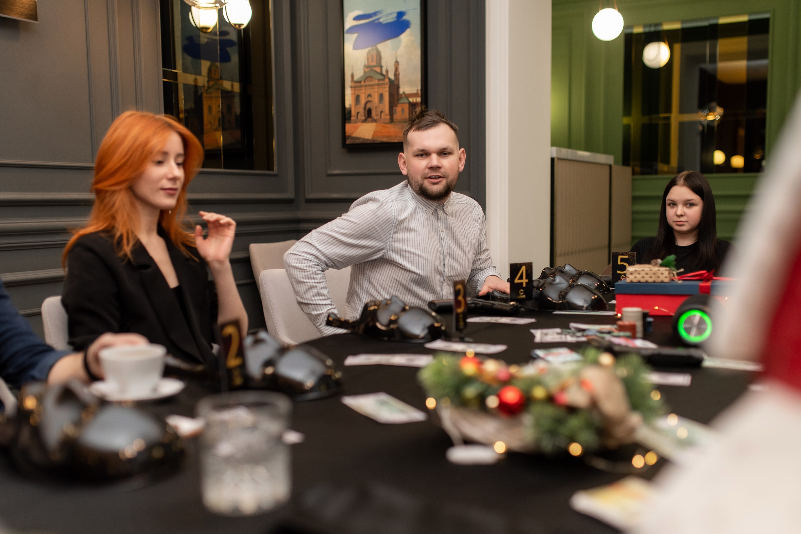 Игра «Мафия». Профессиональный интерьерный и репортажный фотограф Минск и РБ. Максим Орлов