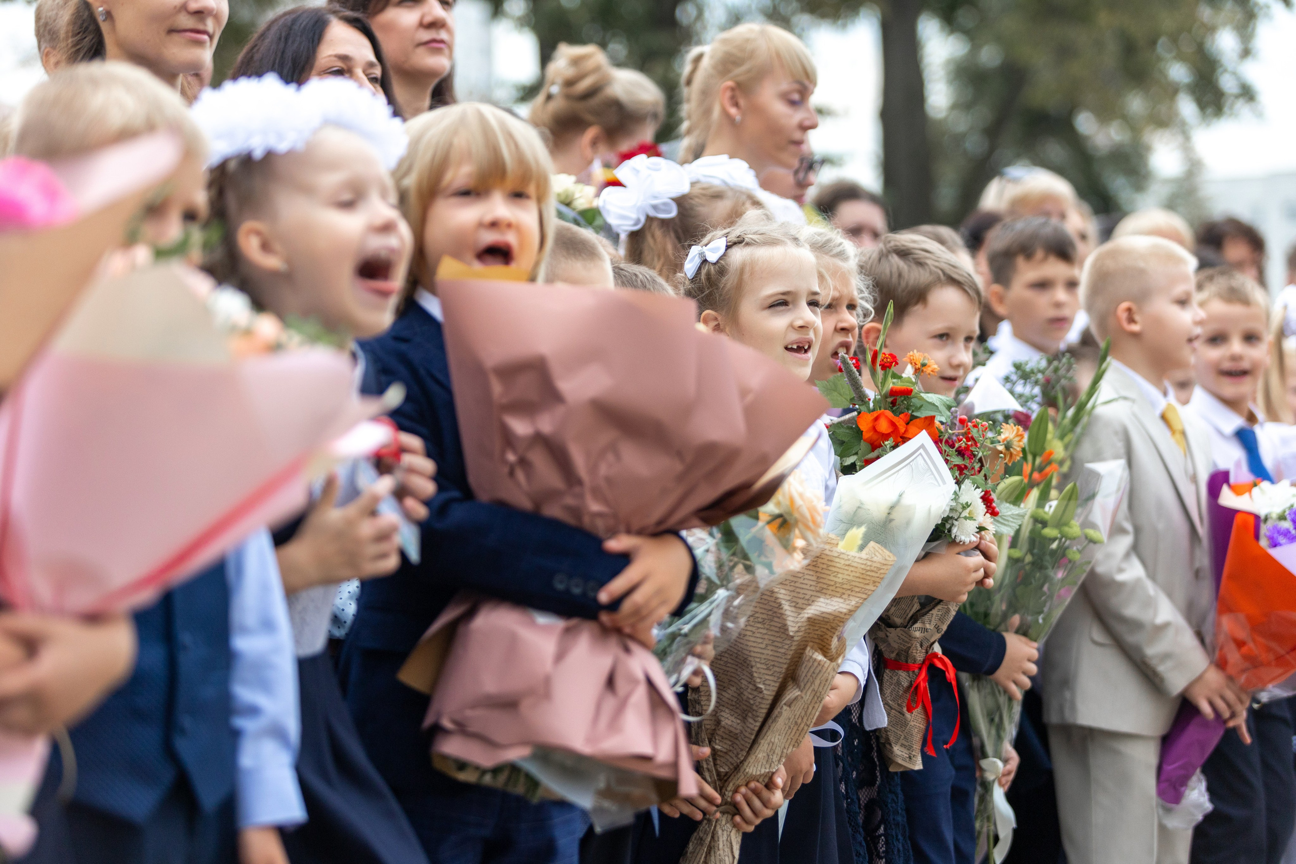 Линейка 1-го сентября. Профессиональный интерьерный и репортажный фотограф Минск и РБ. Максим Орлов