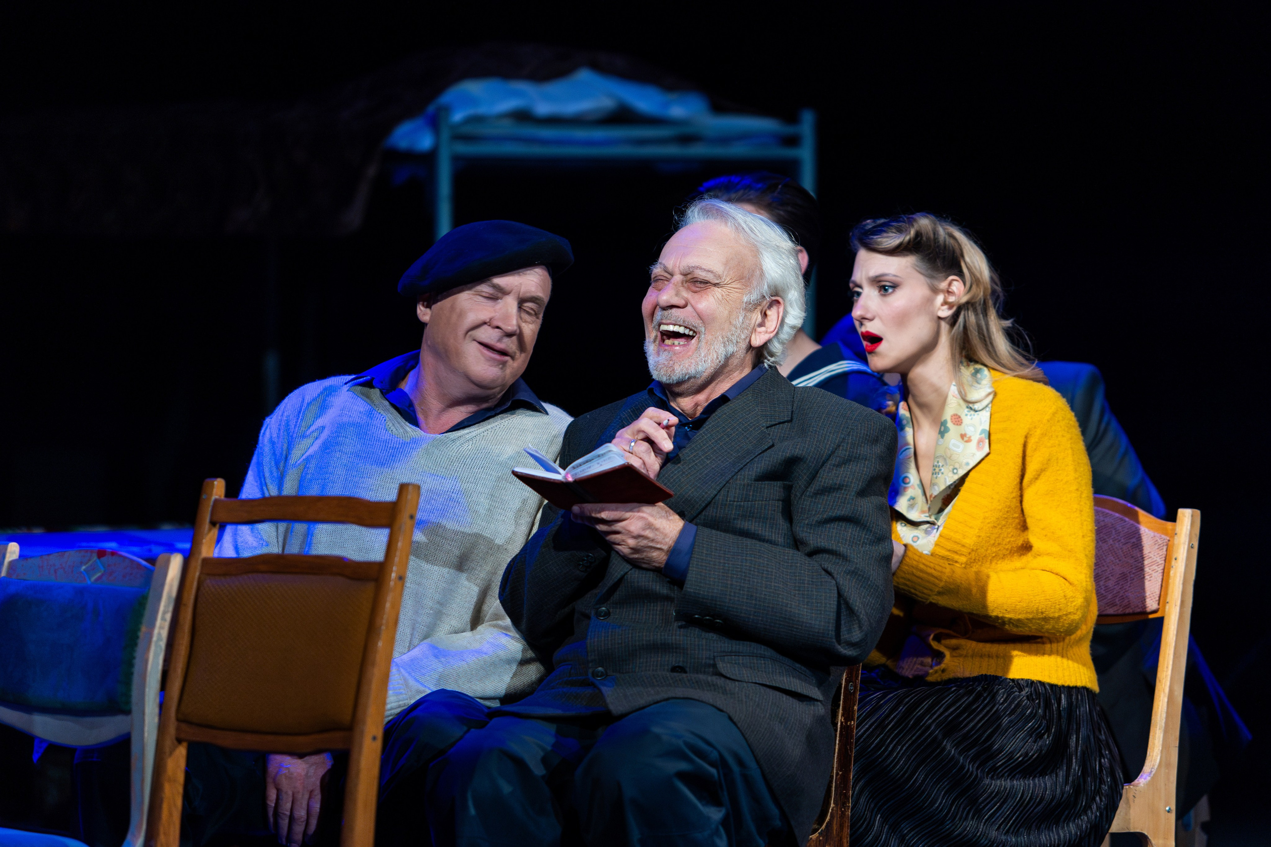 Новый театр «Фабричная девчонка». Профессиональный интерьерный и репортажный фотограф Минск и РБ. Максим Орлов