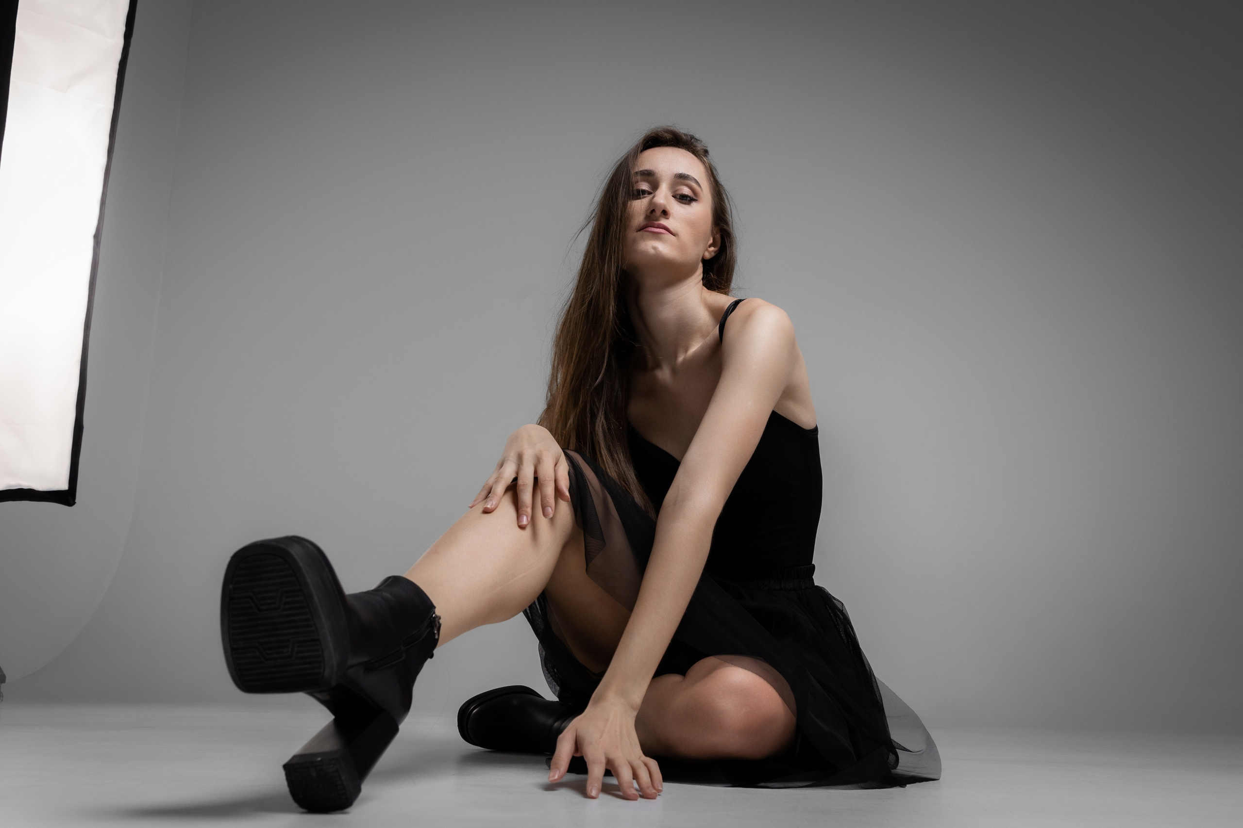 Алена (студийная на циклораме). Профессиональный интерьерный и репортажный фотограф Минск и РБ. Максим Орлов