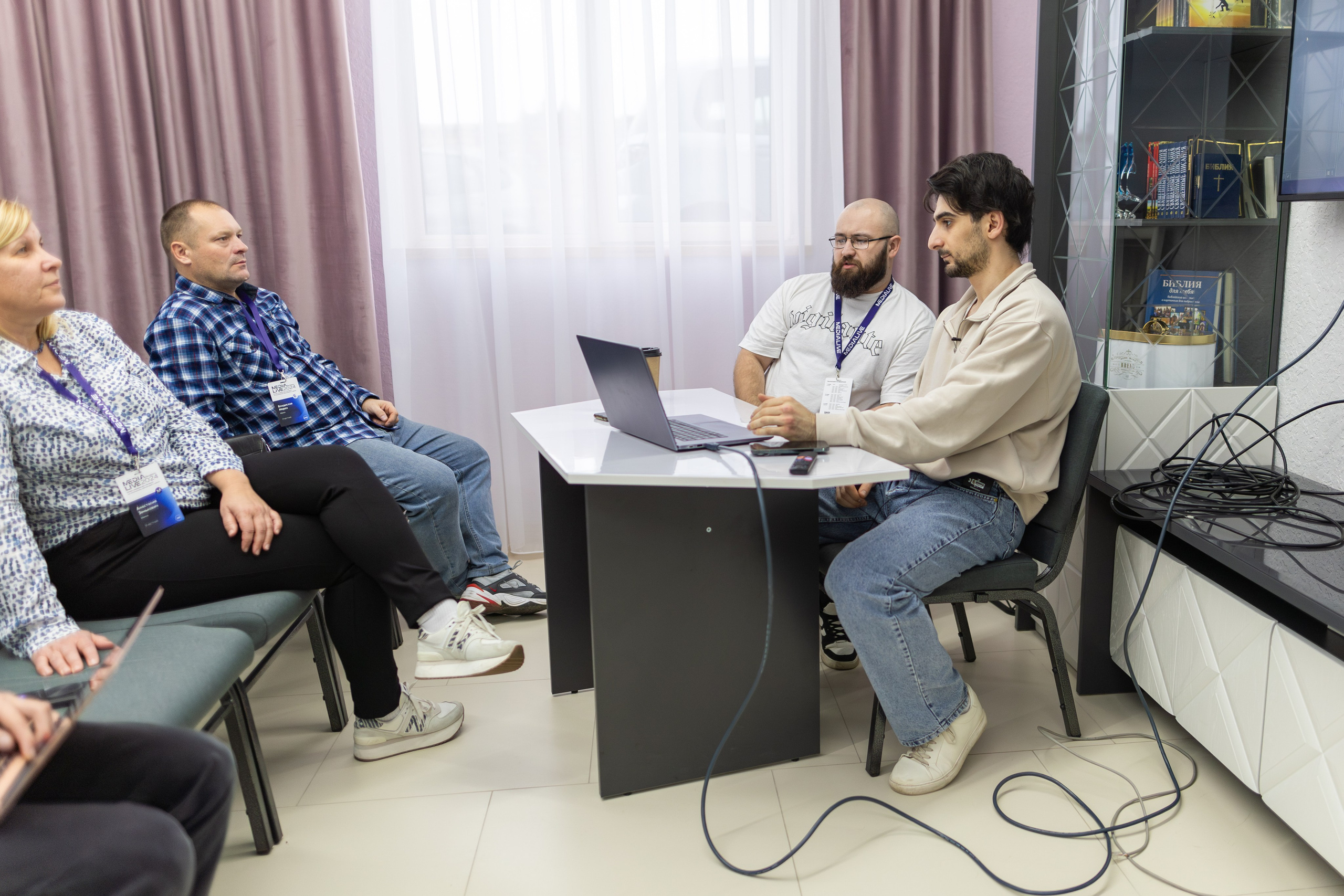 Конференция Medialive 2024. День второй. Профессиональный интерьерный и репортажный фотограф Минск и РБ. Максим Орлов