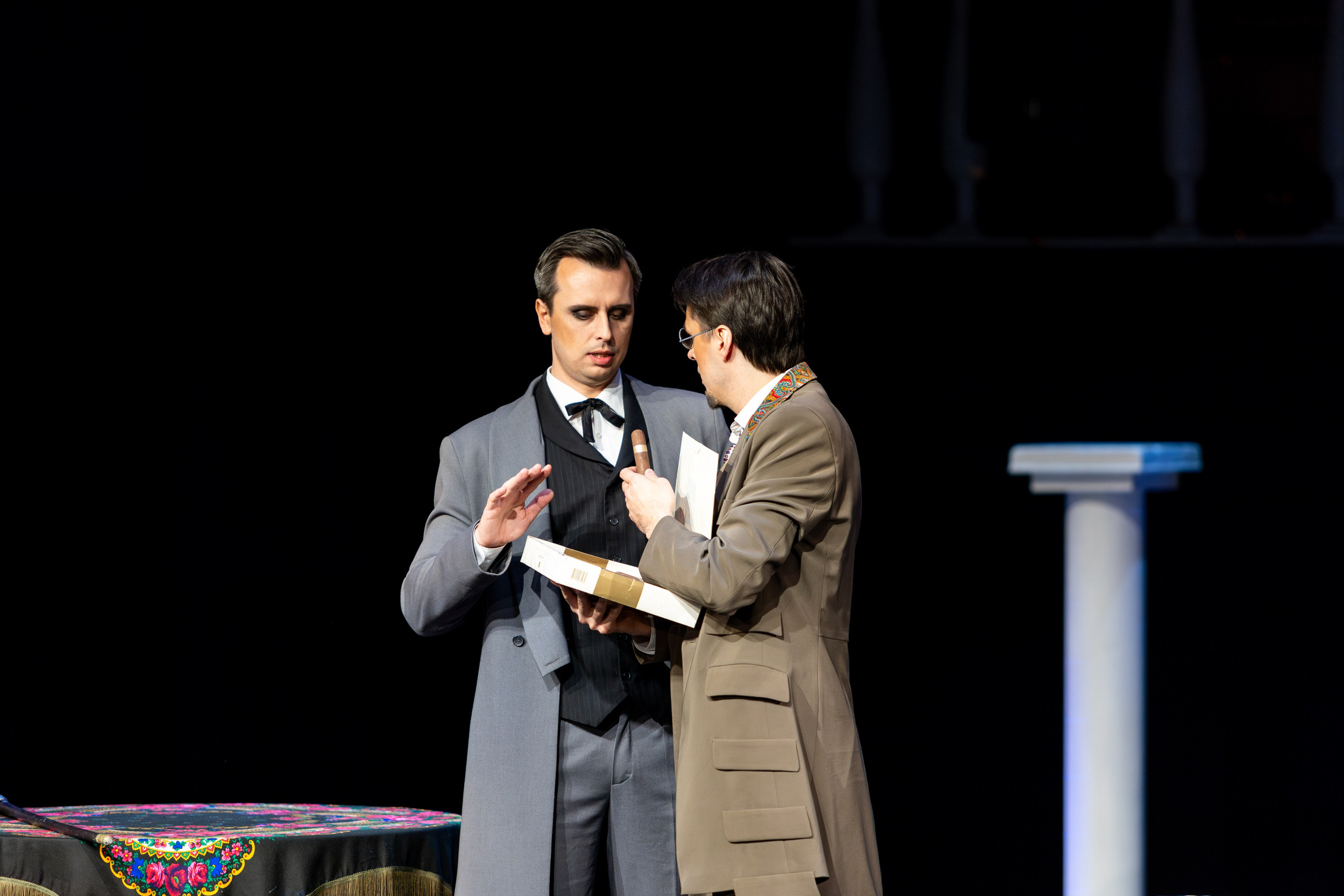 Новый театр «Я вещь». Профессиональный интерьерный и репортажный фотограф Минск и РБ. Максим Орлов