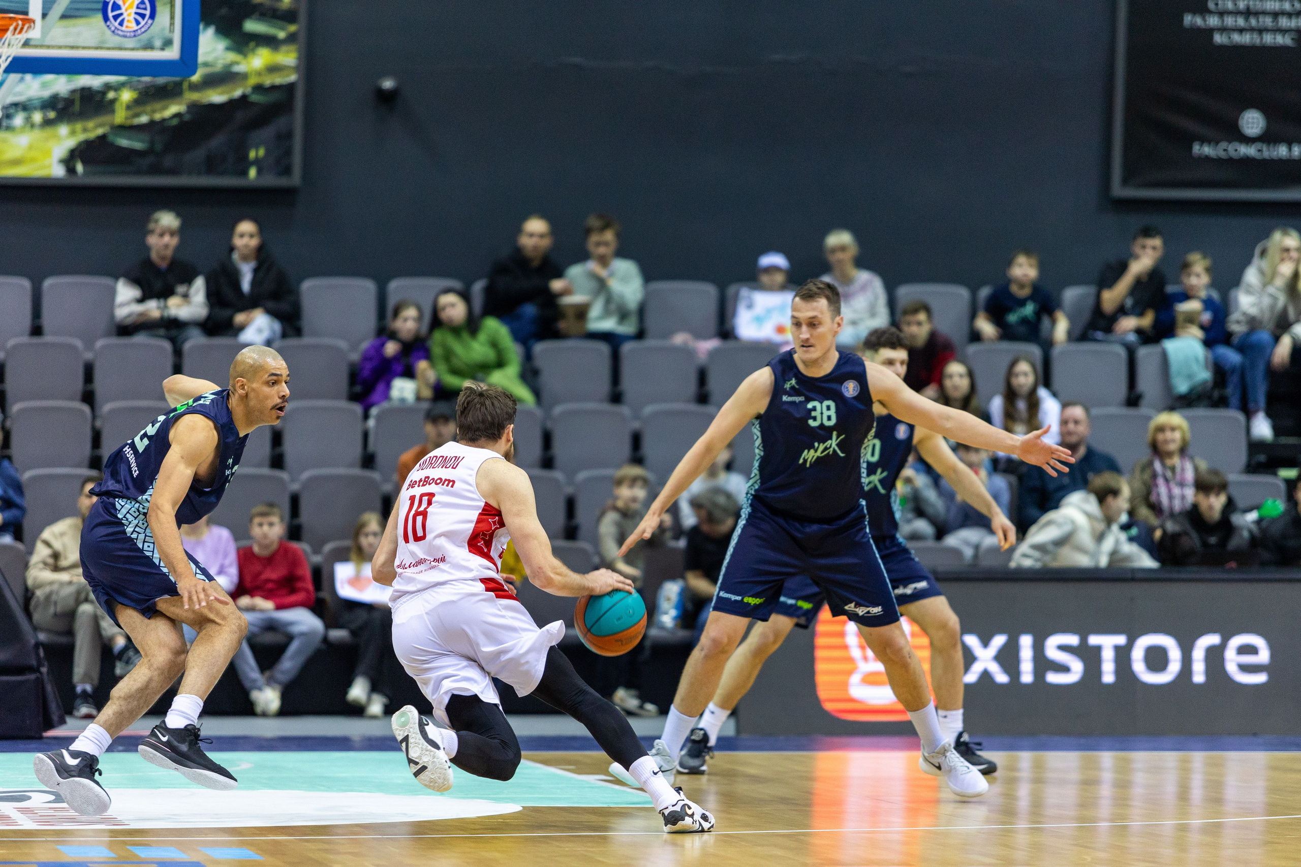 Баскетбол. Минск — MBA. 09.03.2024. Профессиональный интерьерный и репортажный фотограф Минск и РБ. Максим Орлов