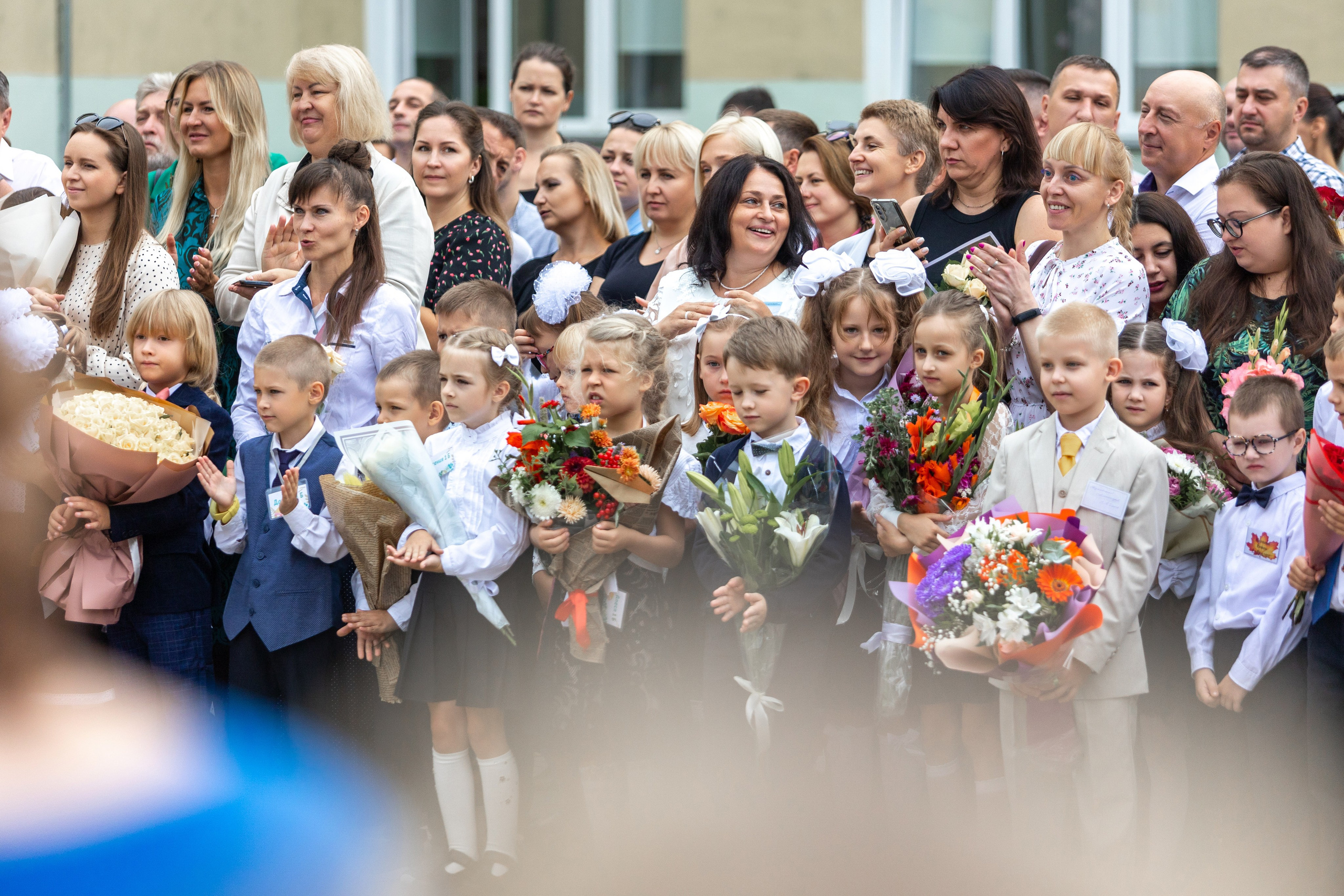 Линейка 1-го сентября. Профессиональный интерьерный и репортажный фотограф Минск и РБ. Максим Орлов