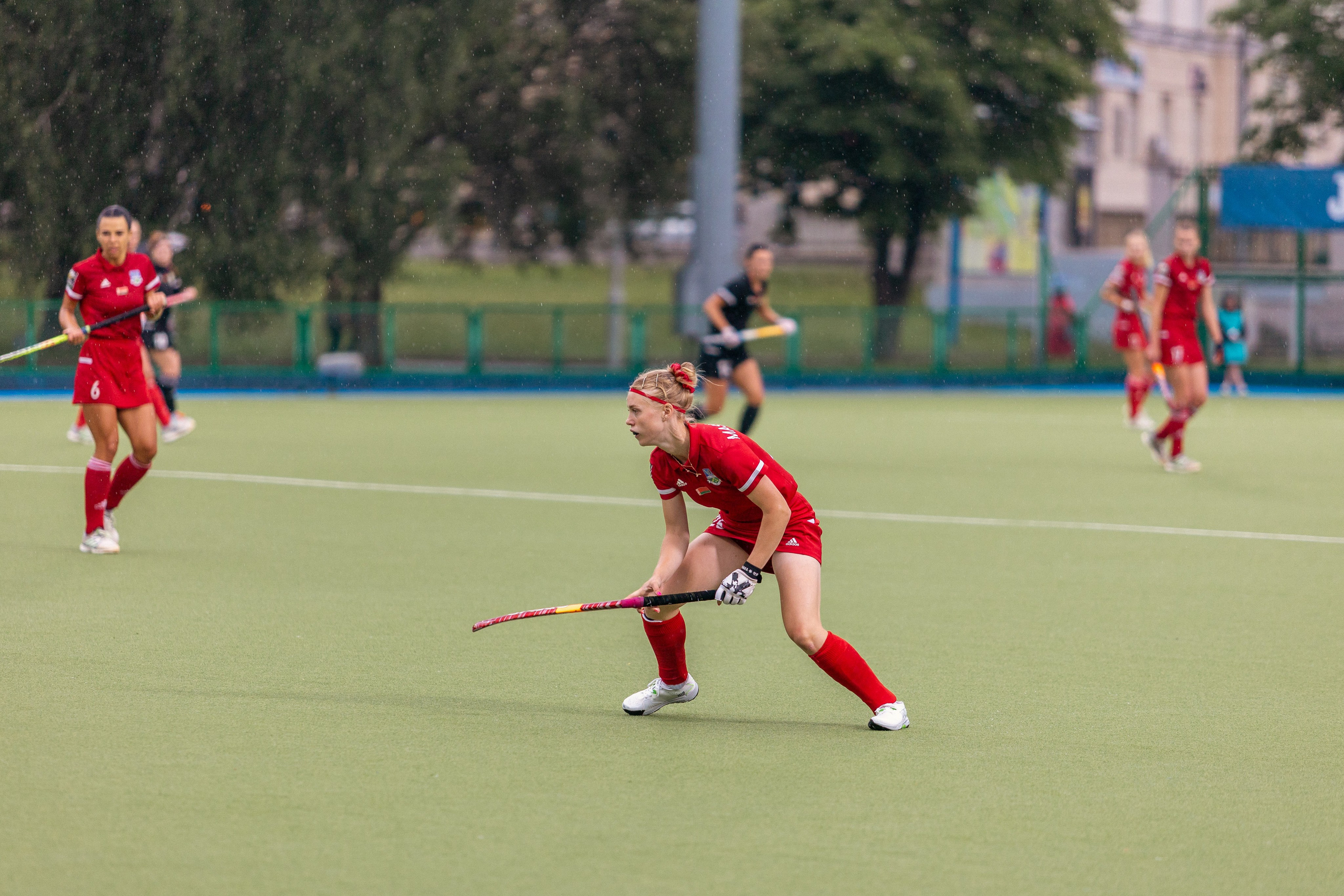 Хоккей на траве. Девушки. ХК Минск — ХК Виктория (Смолевичи) 10.06.2024. Профессиональный интерьерный и репортажный фотограф Минск и РБ. Максим Орлов