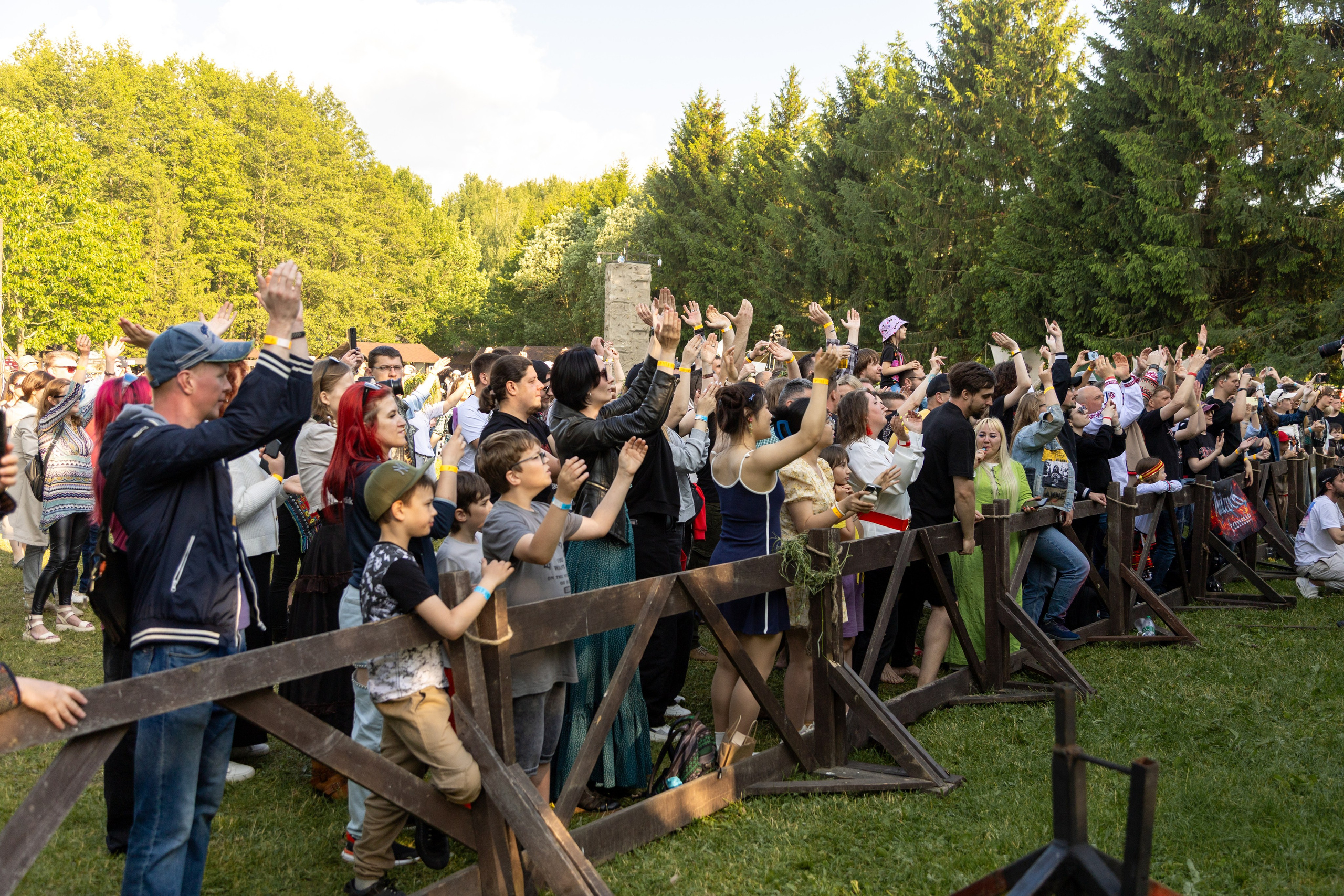 Свята сонца. Профессиональный интерьерный и репортажный фотограф Минск и РБ. Максим Орлов