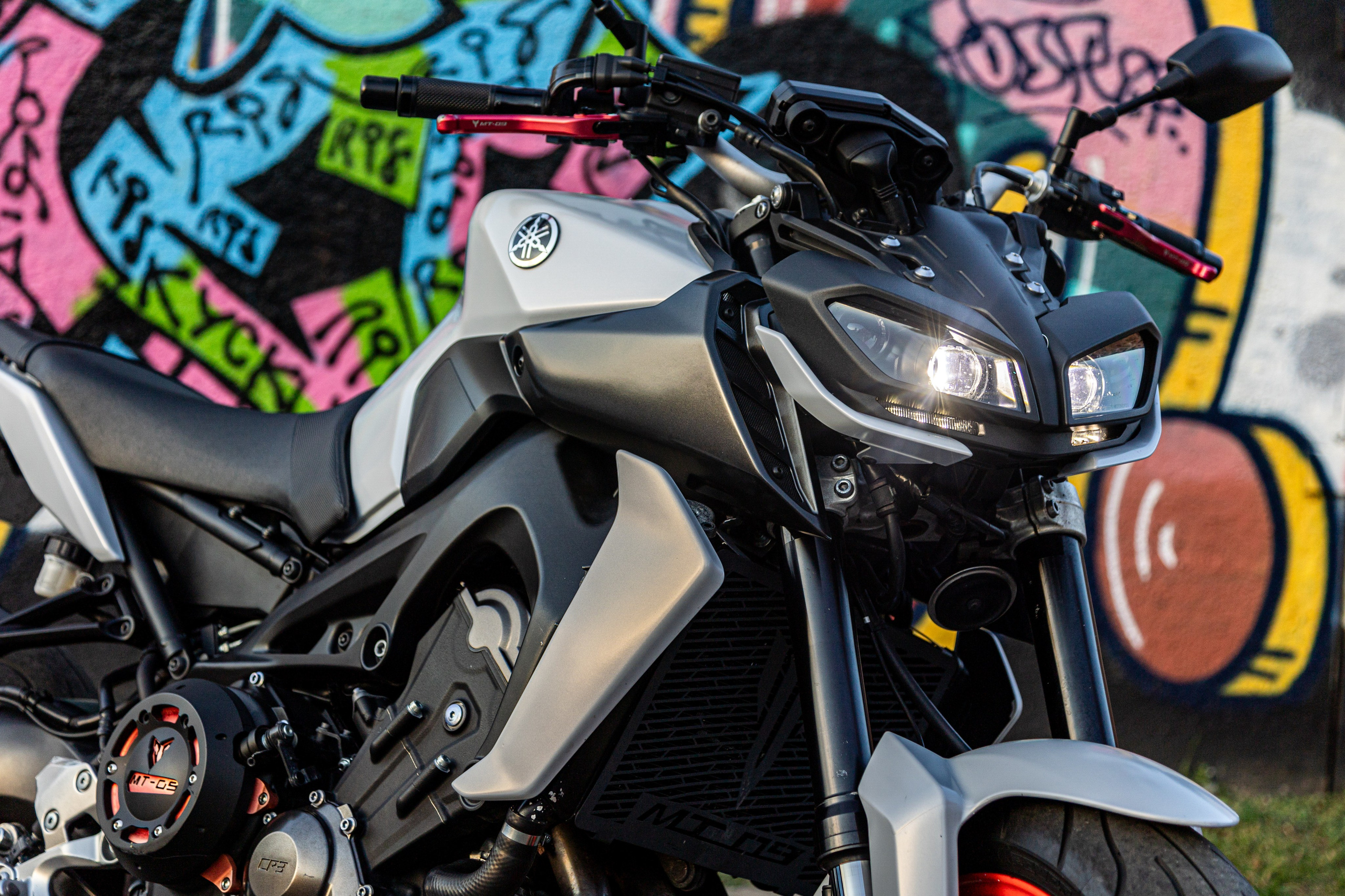 Мотоцикл. Профессиональный интерьерный и репортажный фотограф Минск и РБ. Максим Орлов