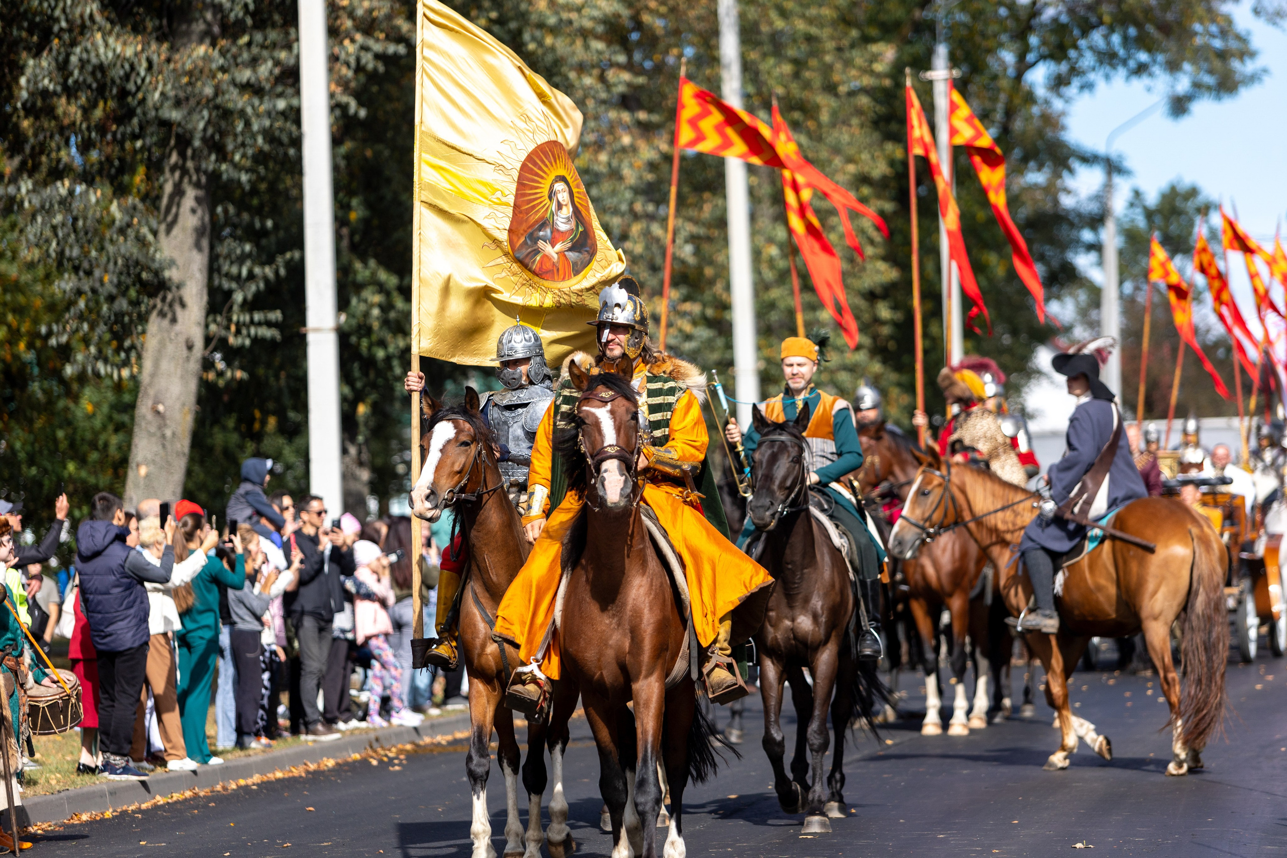 100-летие Пинской Епархии. Парад. Профессиональный интерьерный и репортажный фотограф Минск и РБ. Максим Орлов