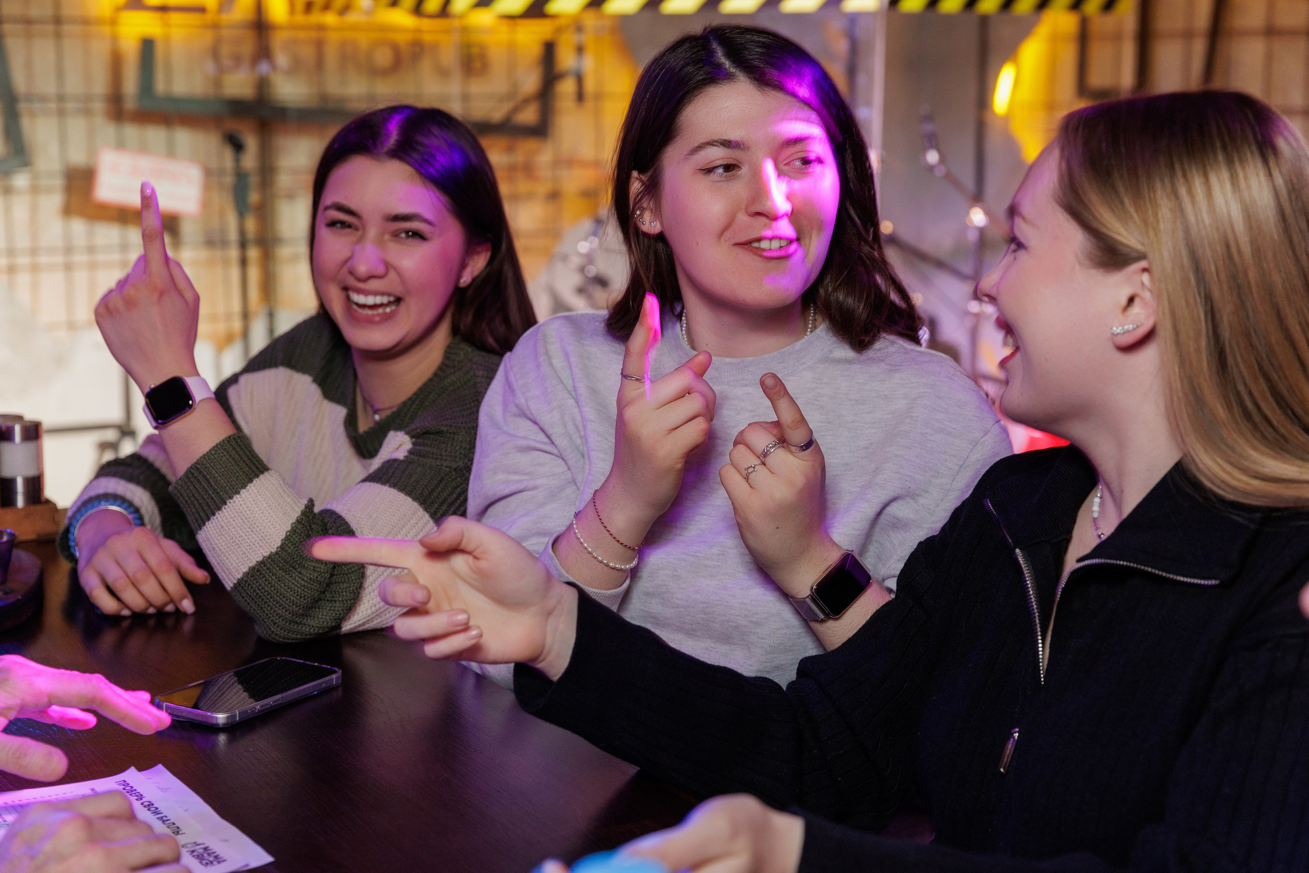 Квиз. Профессиональный интерьерный и репортажный фотограф Минск и РБ. Максим Орлов