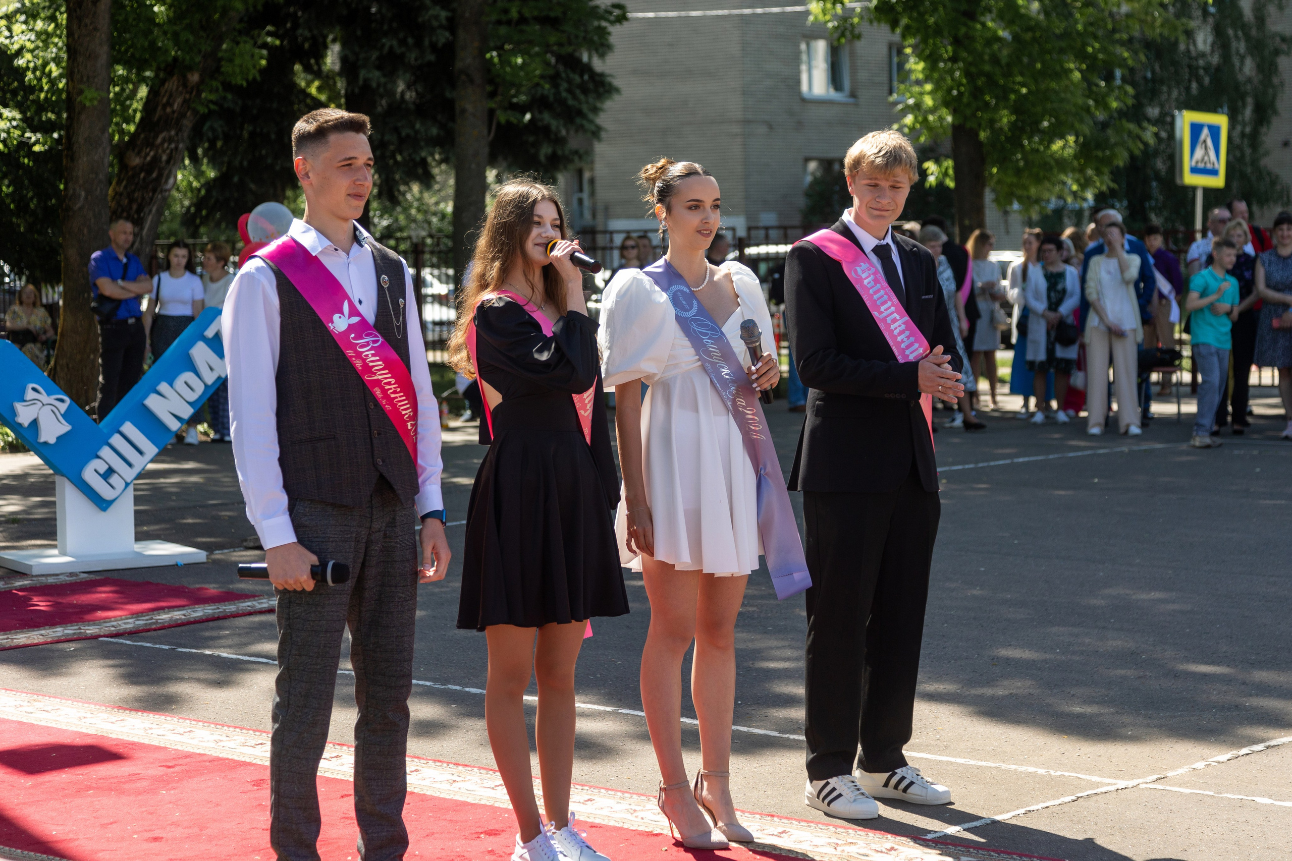 Школа 47. Последний звонок. Профессиональный интерьерный и репортажный фотограф Минск и РБ. Максим Орлов