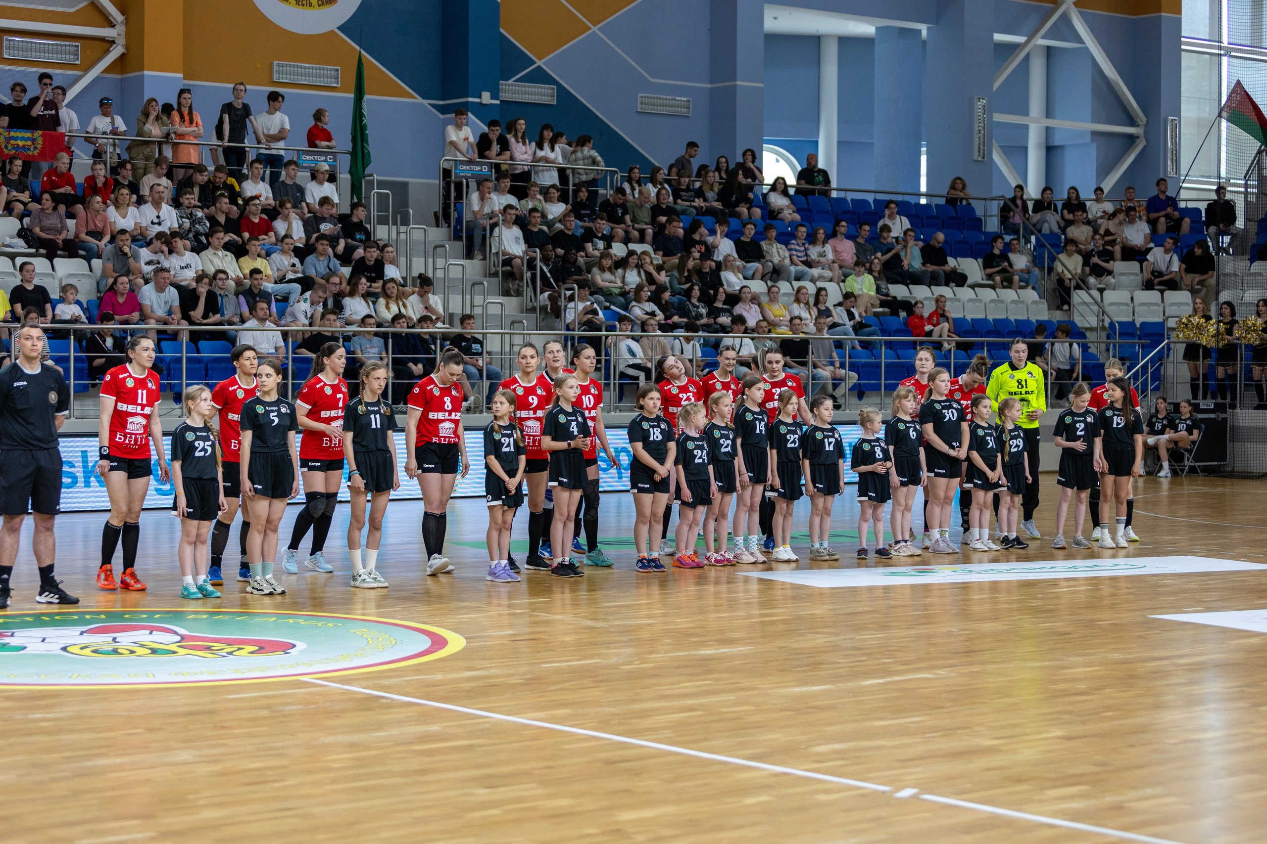 Гандбол. Финал. БНТУ — Гомель. 25.05.2024. Профессиональный интерьерный и репортажный фотограф Минск и РБ. Максим Орлов