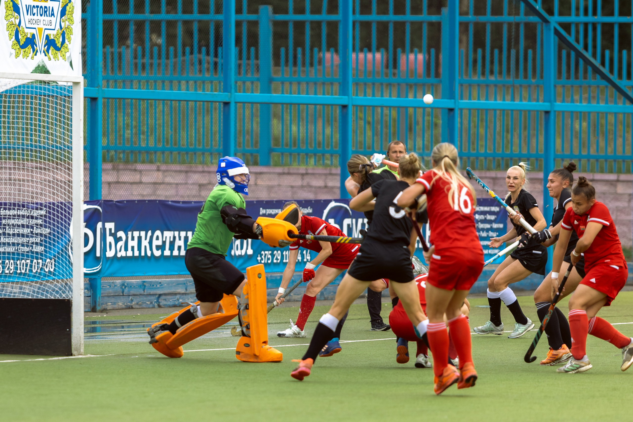 Хоккей на траве. Девушки. Минск — Виктория. 16.06.2024. Профессиональный интерьерный и репортажный фотограф Минск и РБ. Максим Орлов