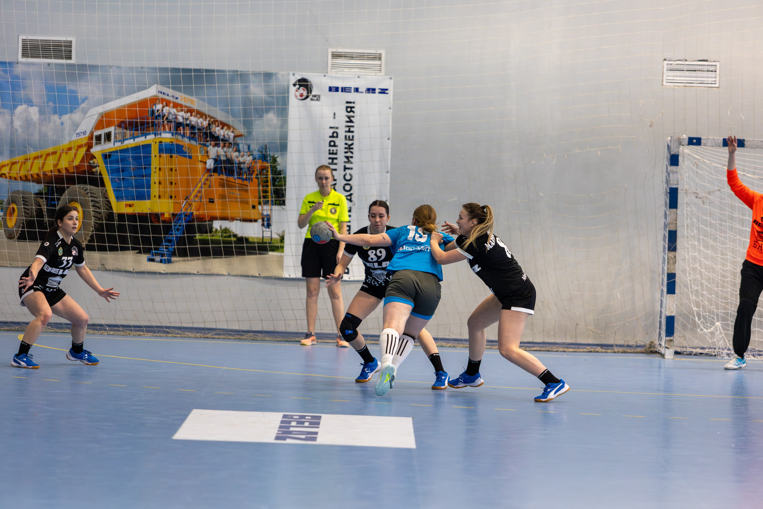 Гандбол. Лучшие кадры. БНТУ — Витебчанка. Профессиональный интерьерный и репортажный фотограф Минск и РБ. Максим Орлов