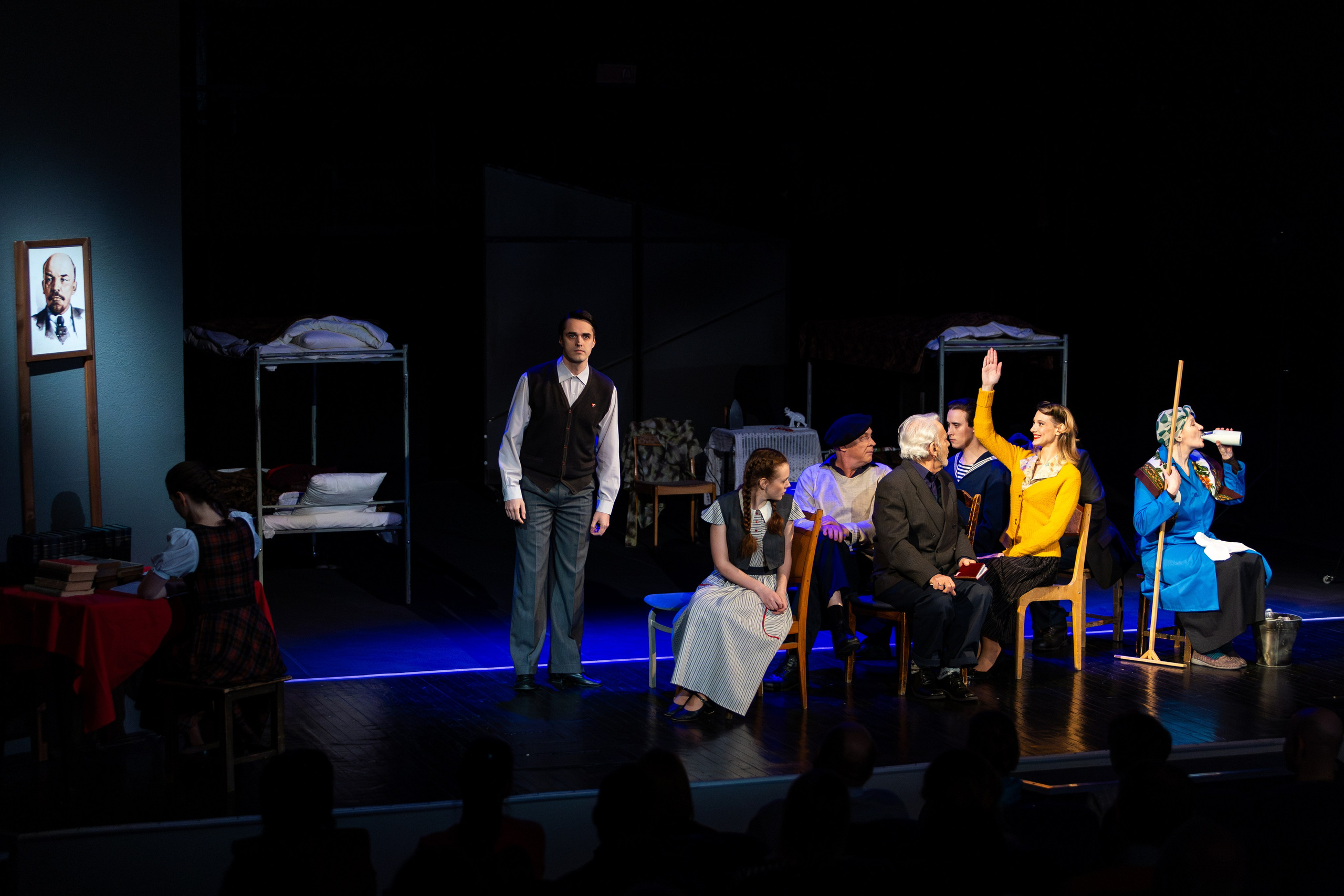 Новый театр «Фабричная девчонка». Профессиональный интерьерный и репортажный фотограф Минск и РБ. Максим Орлов