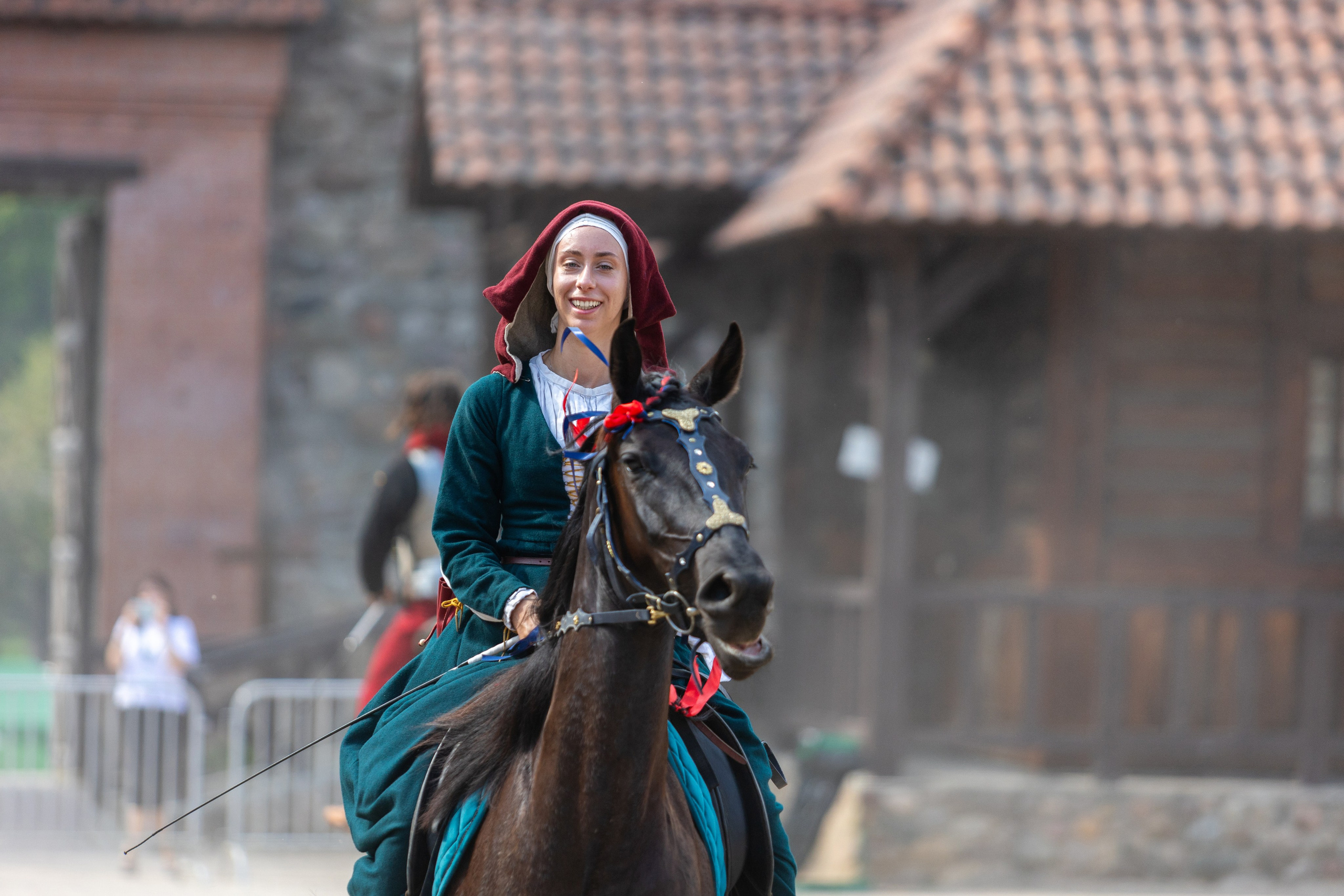 Выступление «Золотой шпоры» на празднике города Лиды. Профессиональный интерьерный и репортажный фотограф Минск и РБ. Максим Орлов