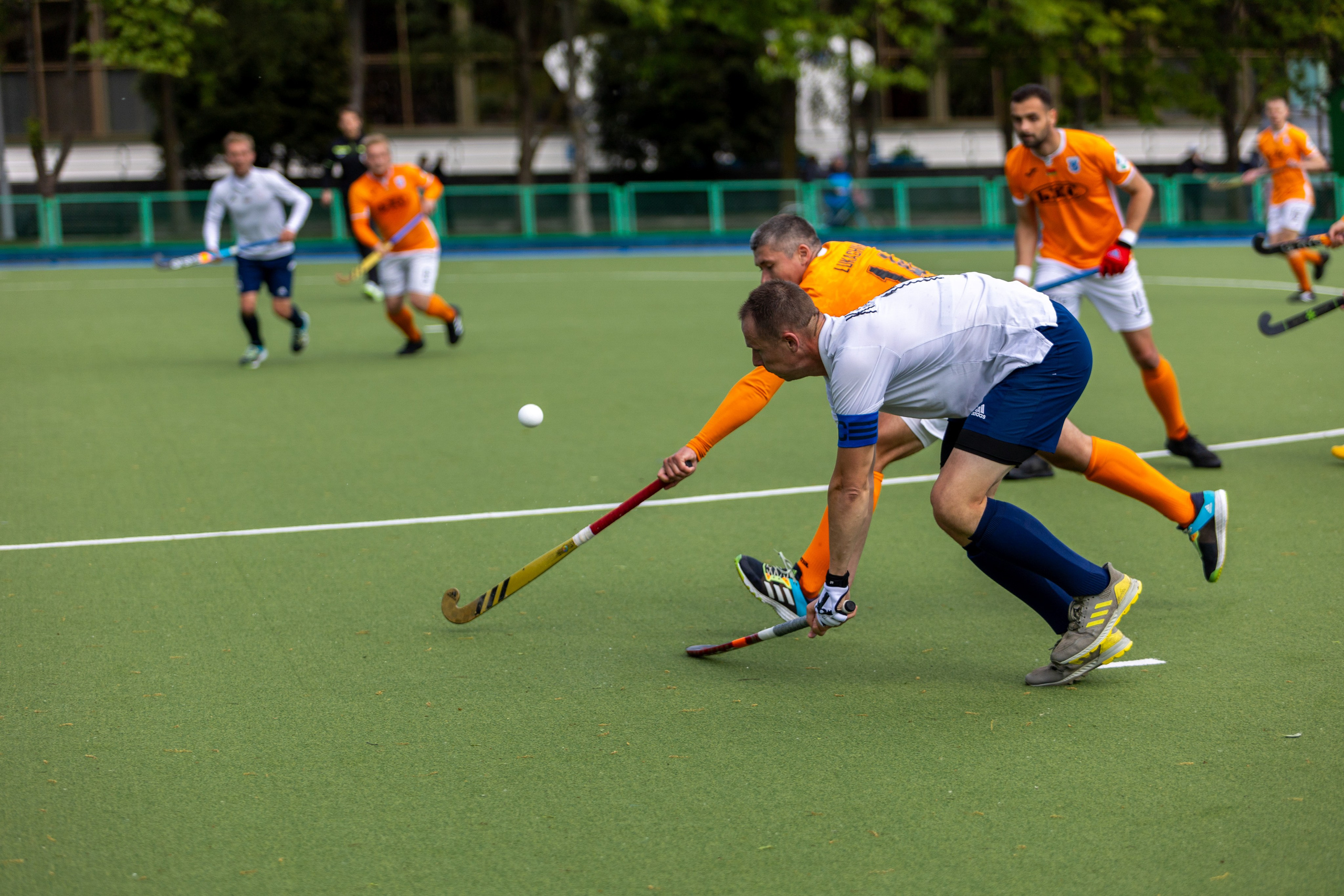 Хоккей на траве. ХК Минск — СК Строитель 11.05.2024. Профессиональный интерьерный и репортажный фотограф Минск и РБ. Максим Орлов