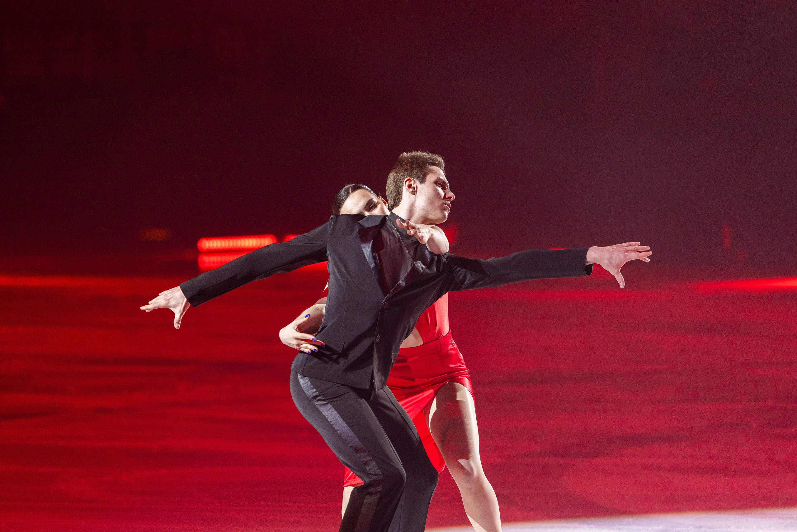 Ледовое шоу Ильи Авербуха 30.03.2024. Профессиональный интерьерный и репортажный фотограф Минск и РБ. Максим Орлов