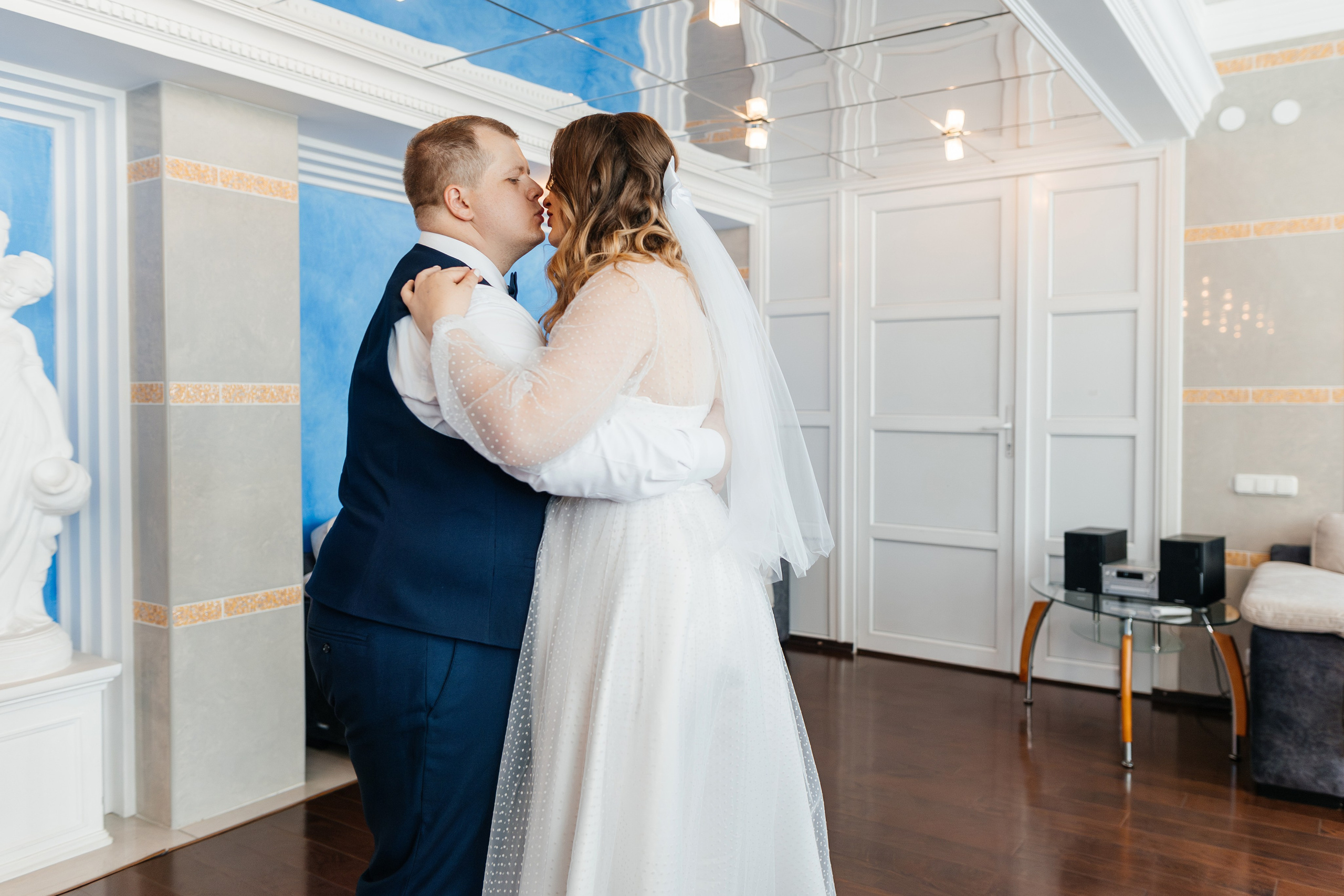 Свадебная фотосессия Рената и Натальи. Профессиональный интерьерный и репортажный фотограф Минск и РБ. Максим Орлов