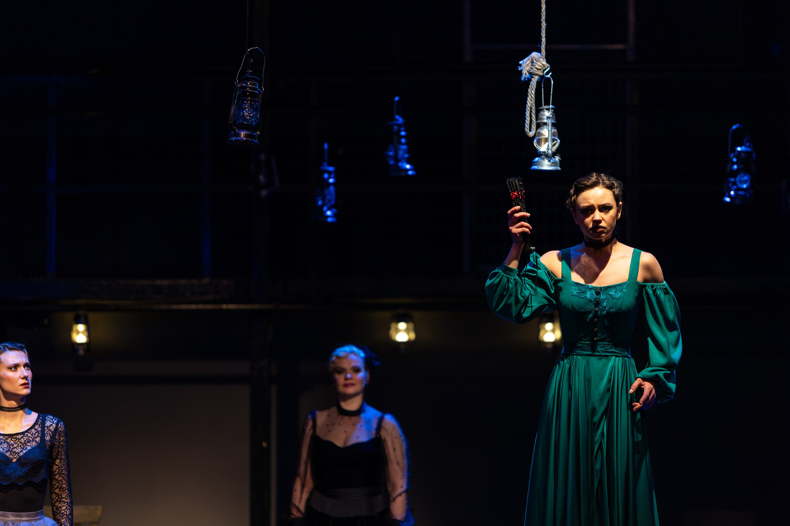 Новый театр «Дом Бернарды Альбы». Профессиональный интерьерный и репортажный фотограф Минск и РБ. Максим Орлов