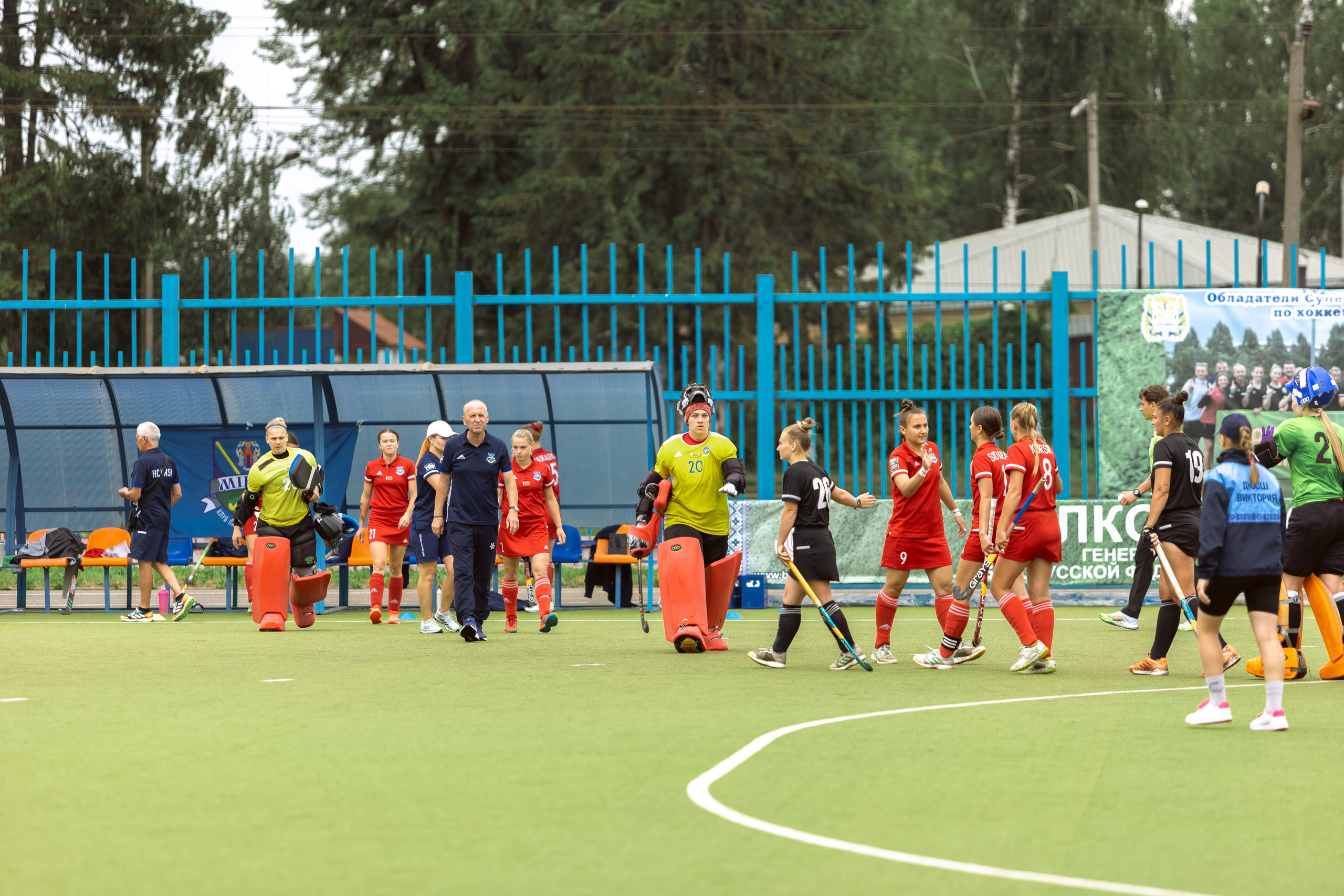 Хоккей на траве. Девушки. Минск — Виктория. 16.06.2024. Профессиональный интерьерный и репортажный фотограф Минск и РБ. Максим Орлов