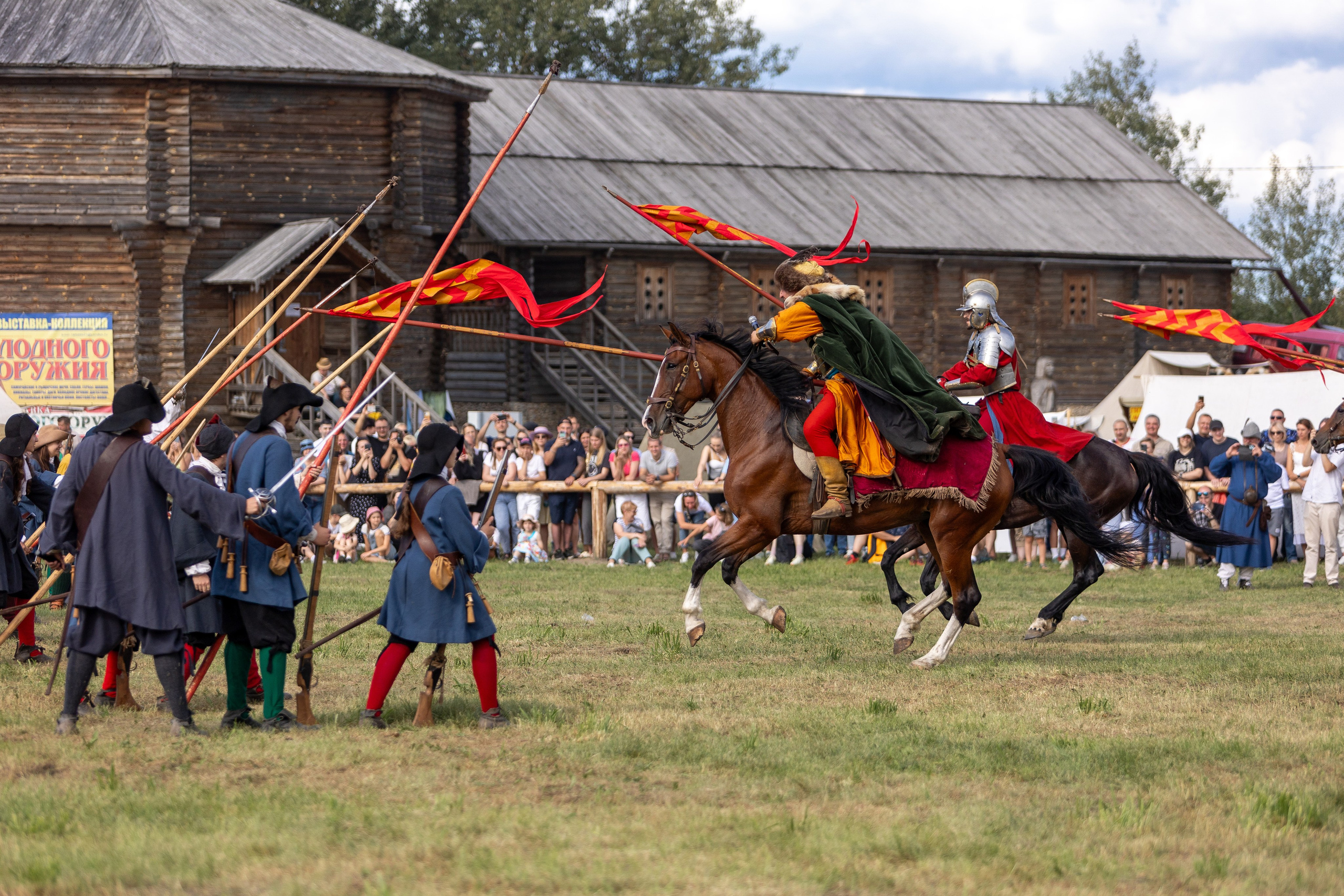 Рыцарский фест. Мстиславль. Профессиональный интерьерный и репортажный фотограф Минск и РБ. Максим Орлов