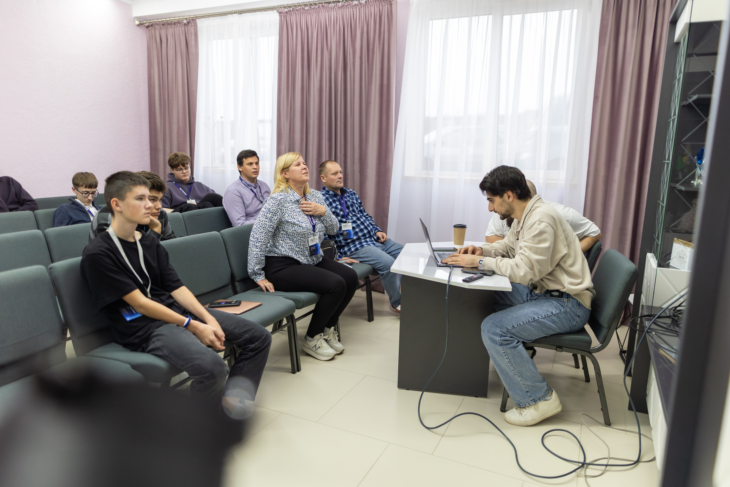 Конференция Medialive 2024. День второй. Профессиональный интерьерный и репортажный фотограф Минск и РБ. Максим Орлов