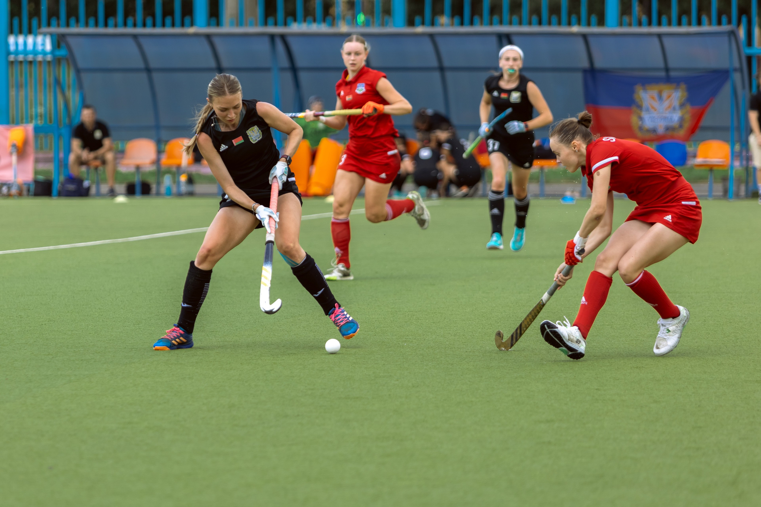 Хоккей на траве. Девушки. Минск — Виктория. 16.06.2024. Профессиональный интерьерный и репортажный фотограф Минск и РБ. Максим Орлов