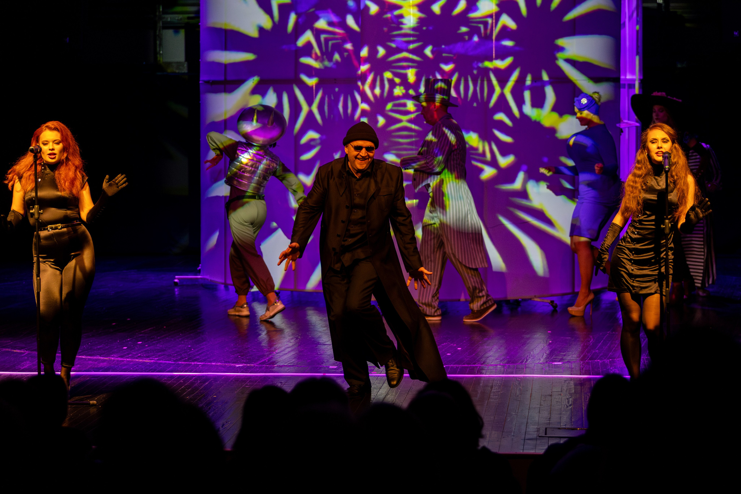 Новый театр «Нобелевская неделя». Профессиональный интерьерный и репортажный фотограф Минск и РБ. Максим Орлов