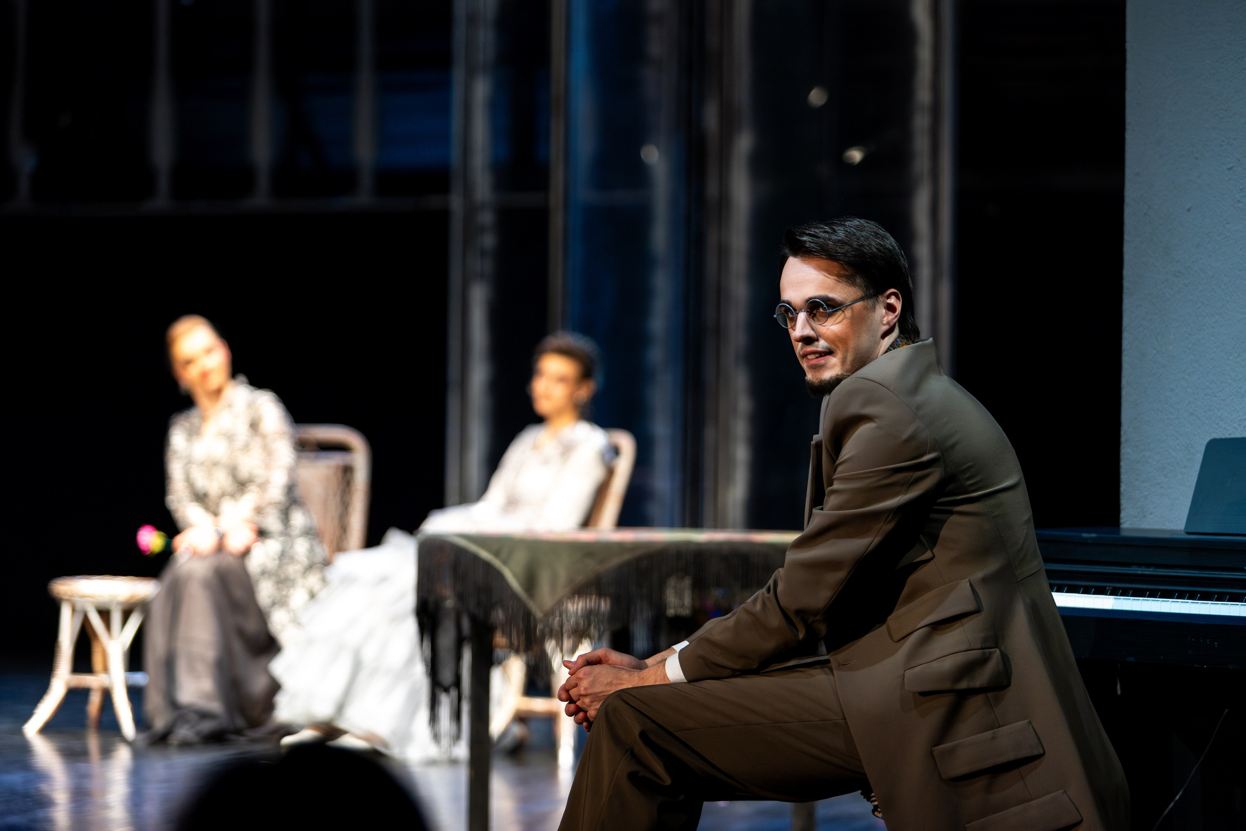 Новый театр «Я вещь». Профессиональный интерьерный и репортажный фотограф Минск и РБ. Максим Орлов