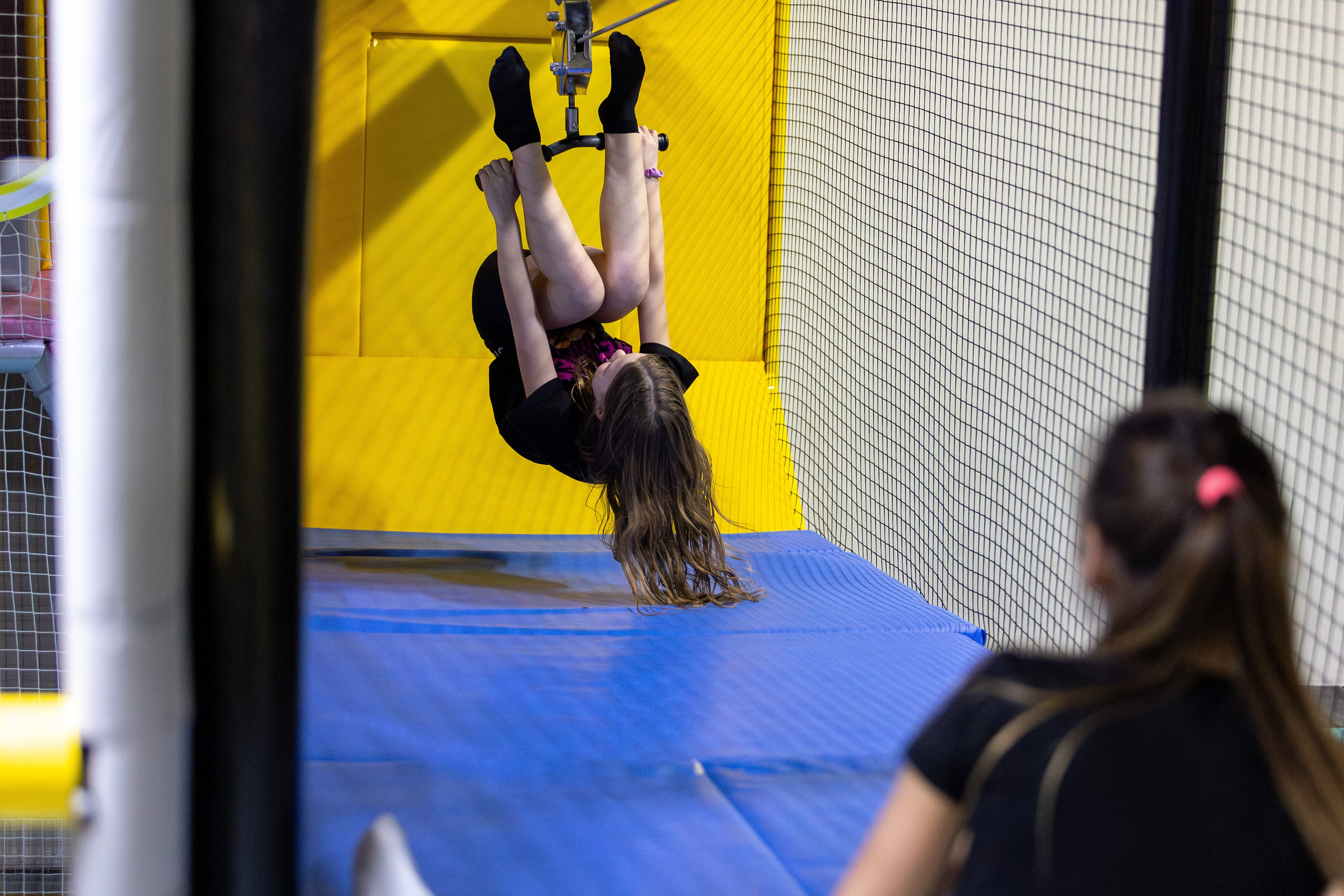 ДР Влада (батутная арена). Профессиональный интерьерный и репортажный фотограф Минск и РБ. Максим Орлов