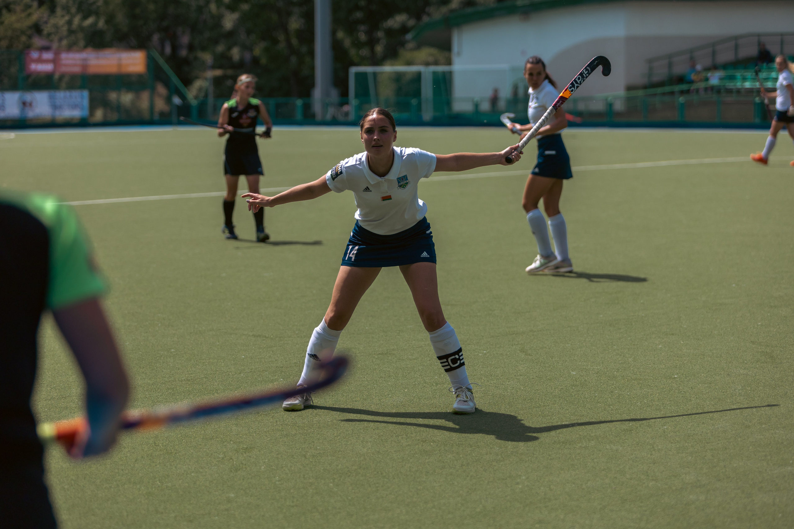 Хоккей на траве. Девушки. Минск — Текстильщик 29.052024. Профессиональный интерьерный и репортажный фотограф Минск и РБ. Максим Орлов