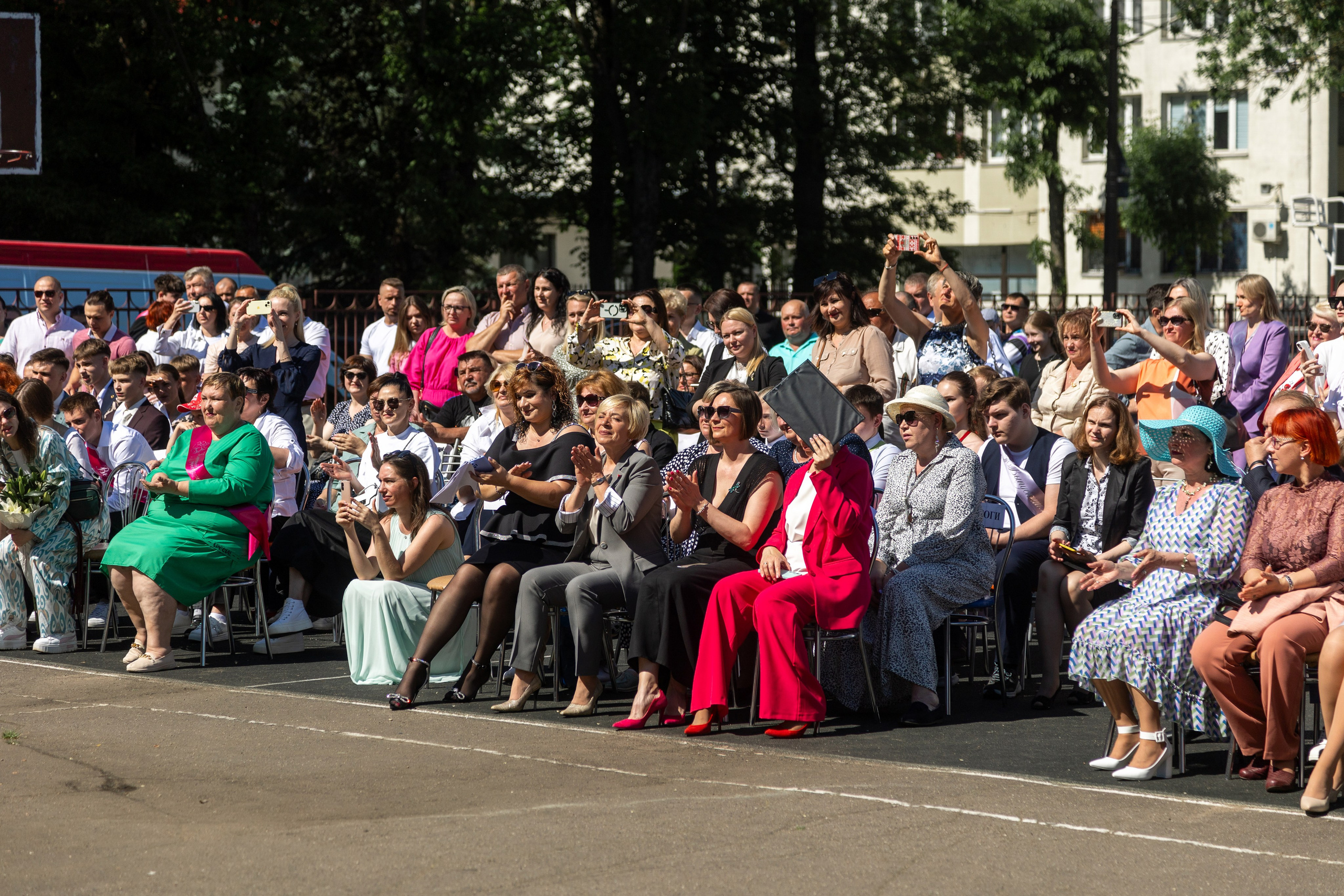 Школа 47. Последний звонок. Профессиональный интерьерный и репортажный фотограф Минск и РБ. Максим Орлов