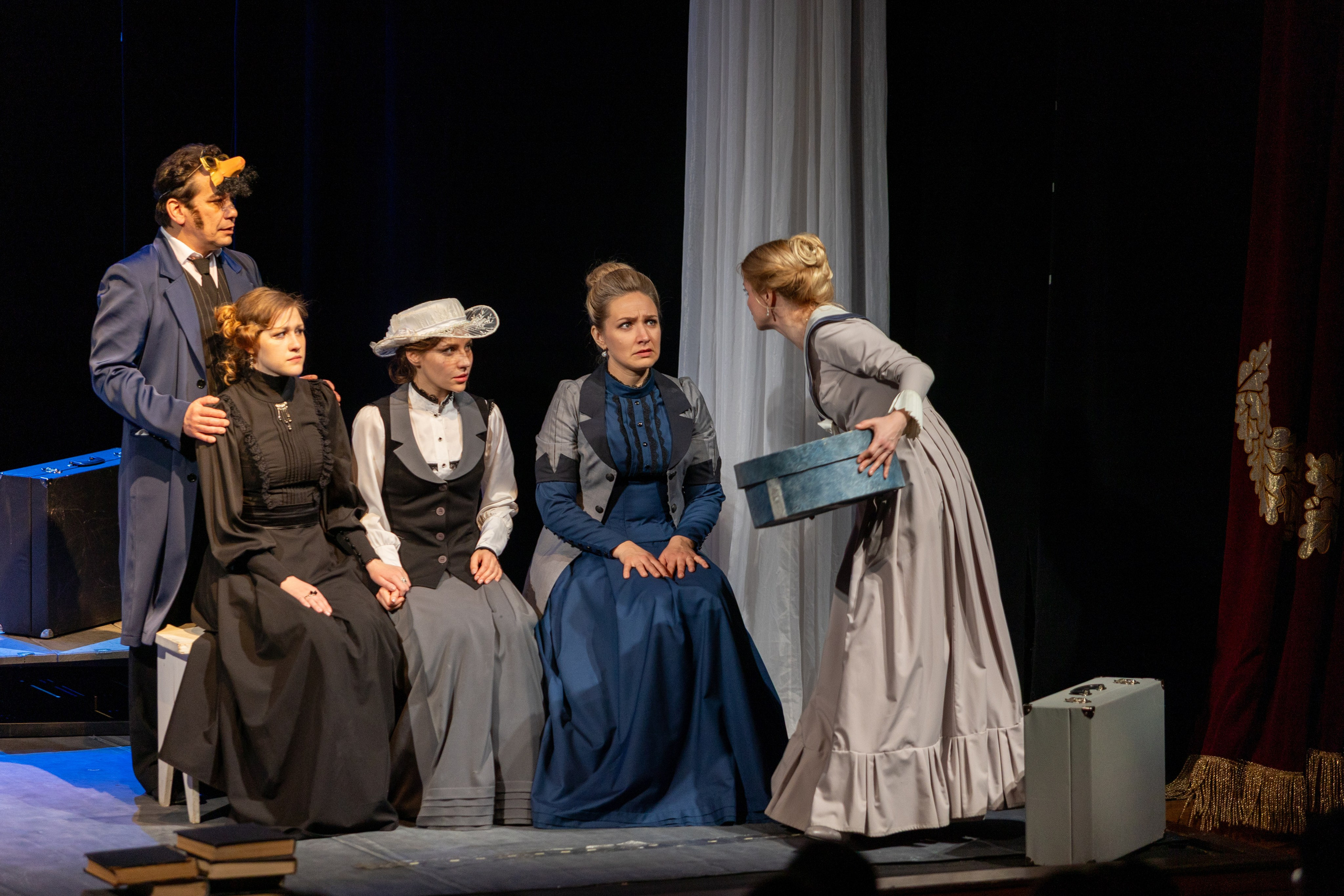 Театр белорусской армии «Три сестры». Профессиональный интерьерный и репортажный фотограф Минск и РБ. Максим Орлов