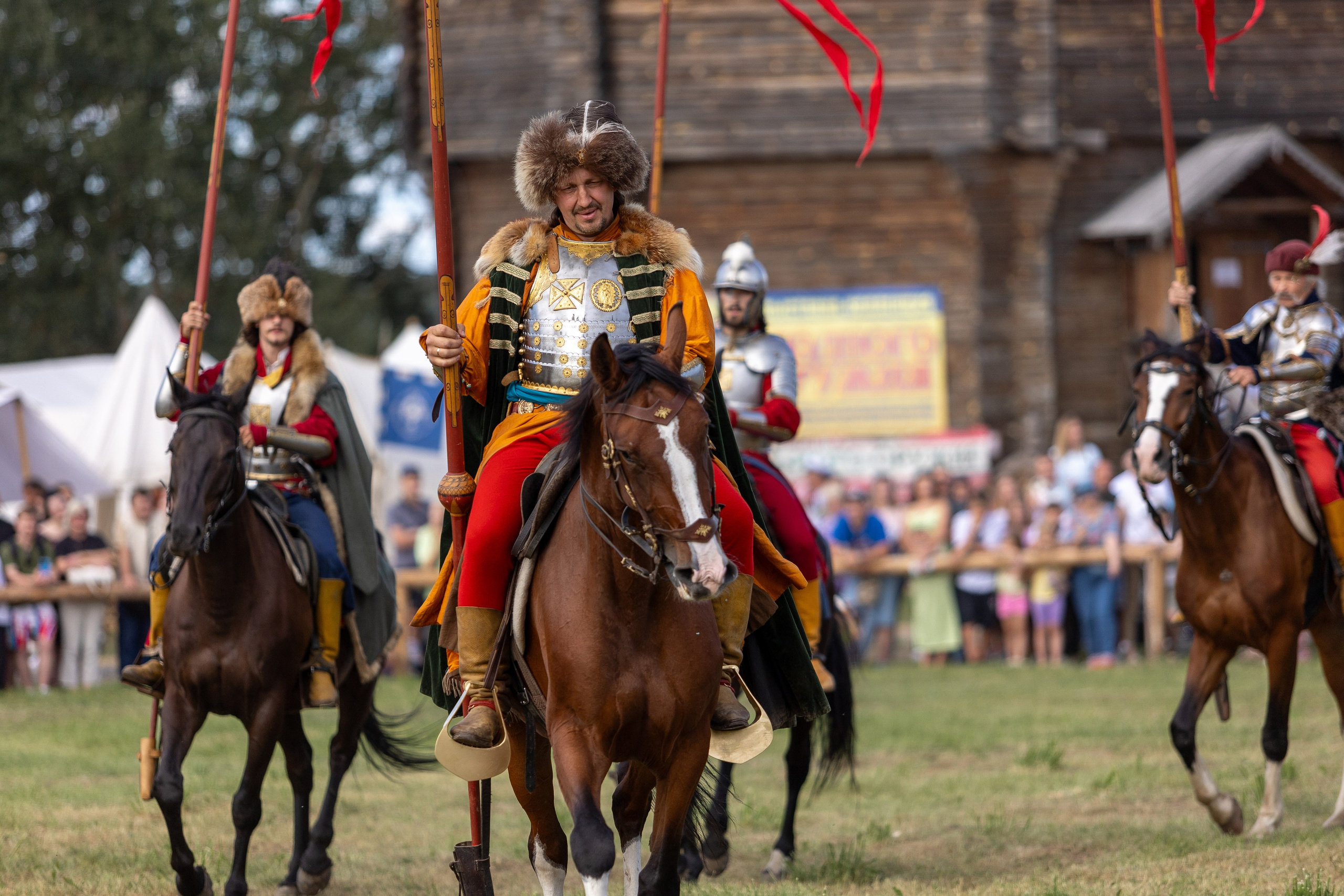 Рыцарский фест. Мстиславль. Профессиональный интерьерный и репортажный фотограф Минск и РБ. Максим Орлов