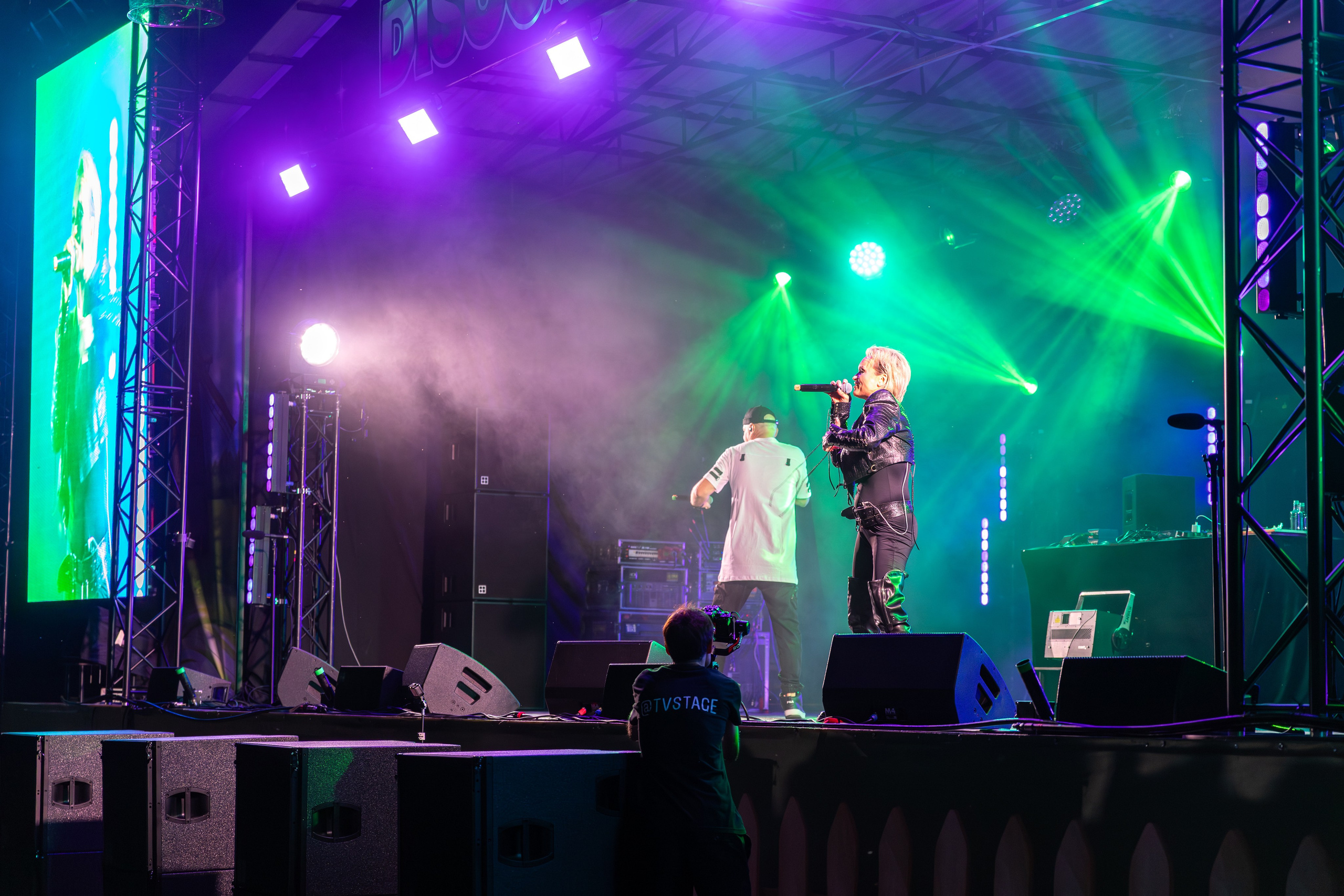 Дискохит. Профессиональный интерьерный и репортажный фотограф Минск и РБ. Максим Орлов