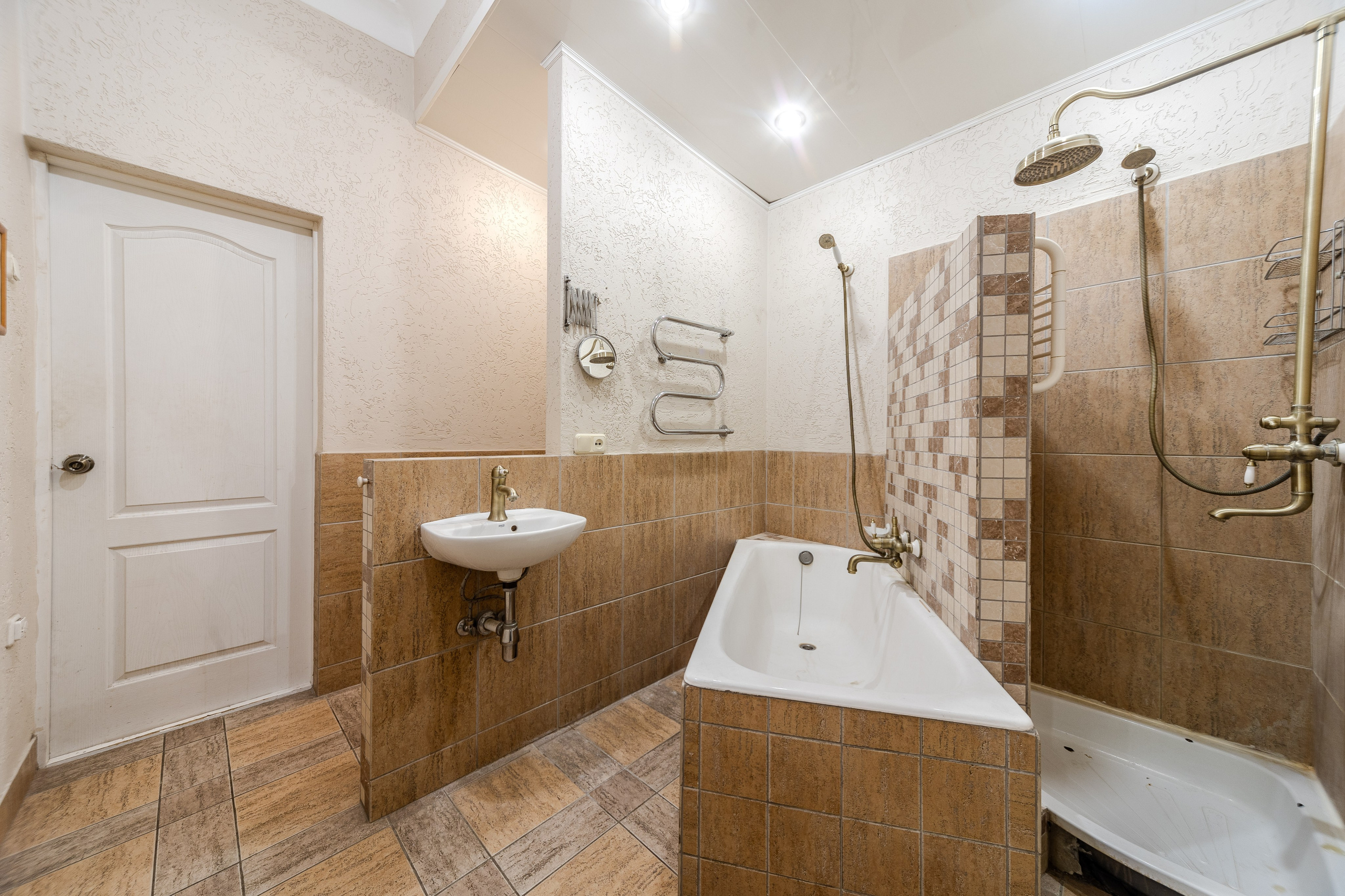 Пр. Независимости 37. Для продажи. Профессиональный интерьерный и репортажный фотограф Минск и РБ. Максим Орлов