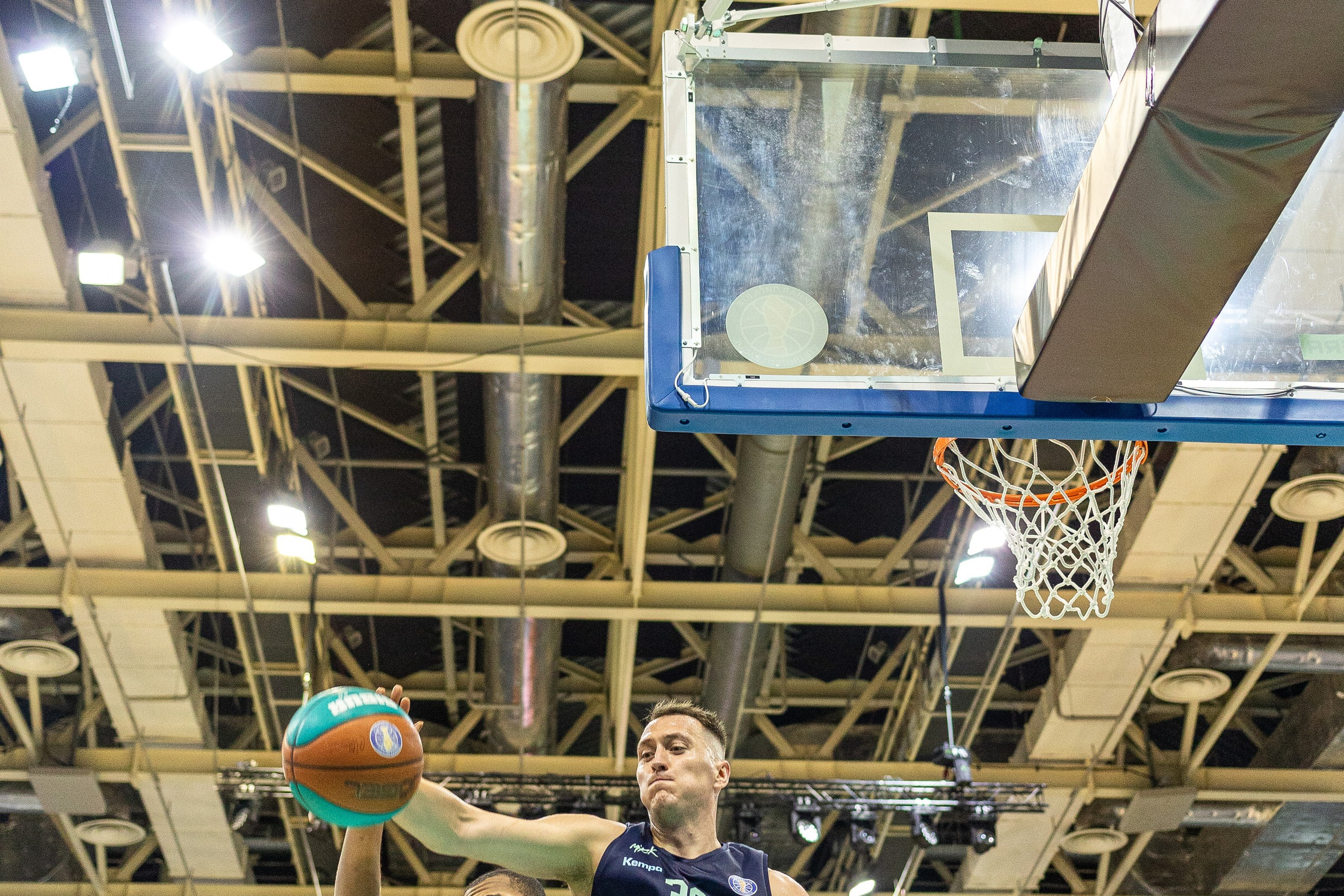 Баскетбол. Лучшие кадры. Минск — Енисей. 11.12.2023. Профессиональный интерьерный и репортажный фотограф Минск и РБ. Максим Орлов