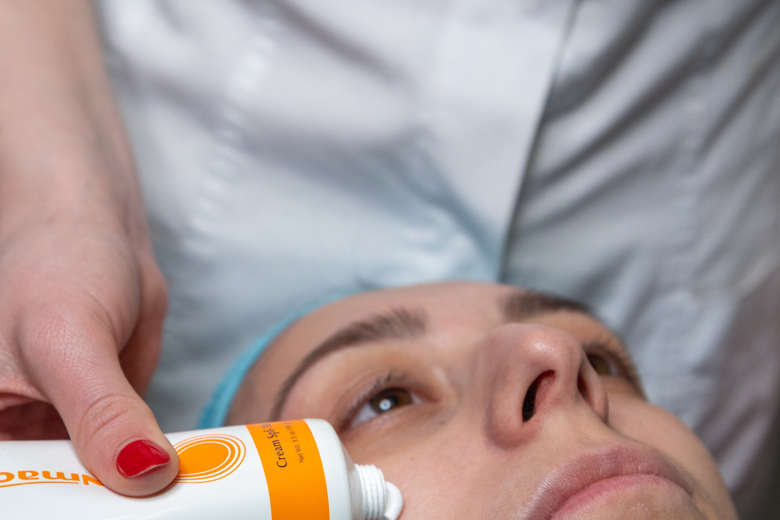 Реклама салона красоты «Манго». Профессиональный интерьерный и репортажный фотограф Минск и РБ. Максим Орлов