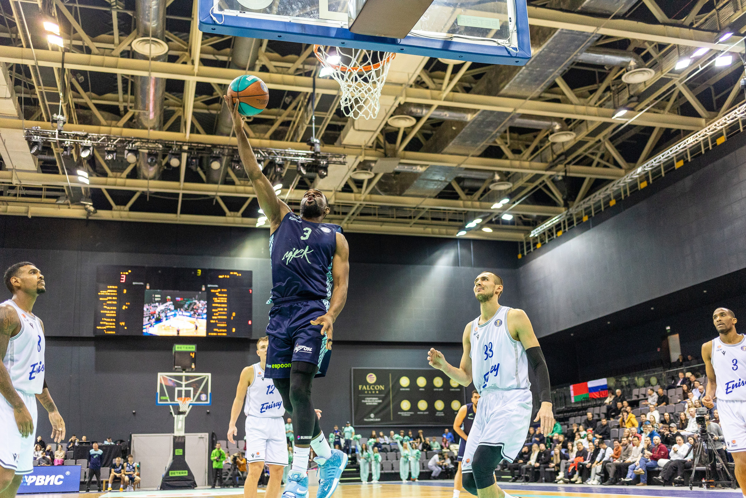 Баскетбол. Лучшие кадры. Минск — Енисей. 11.12.2023. Профессиональный интерьерный и репортажный фотограф Минск и РБ. Максим Орлов