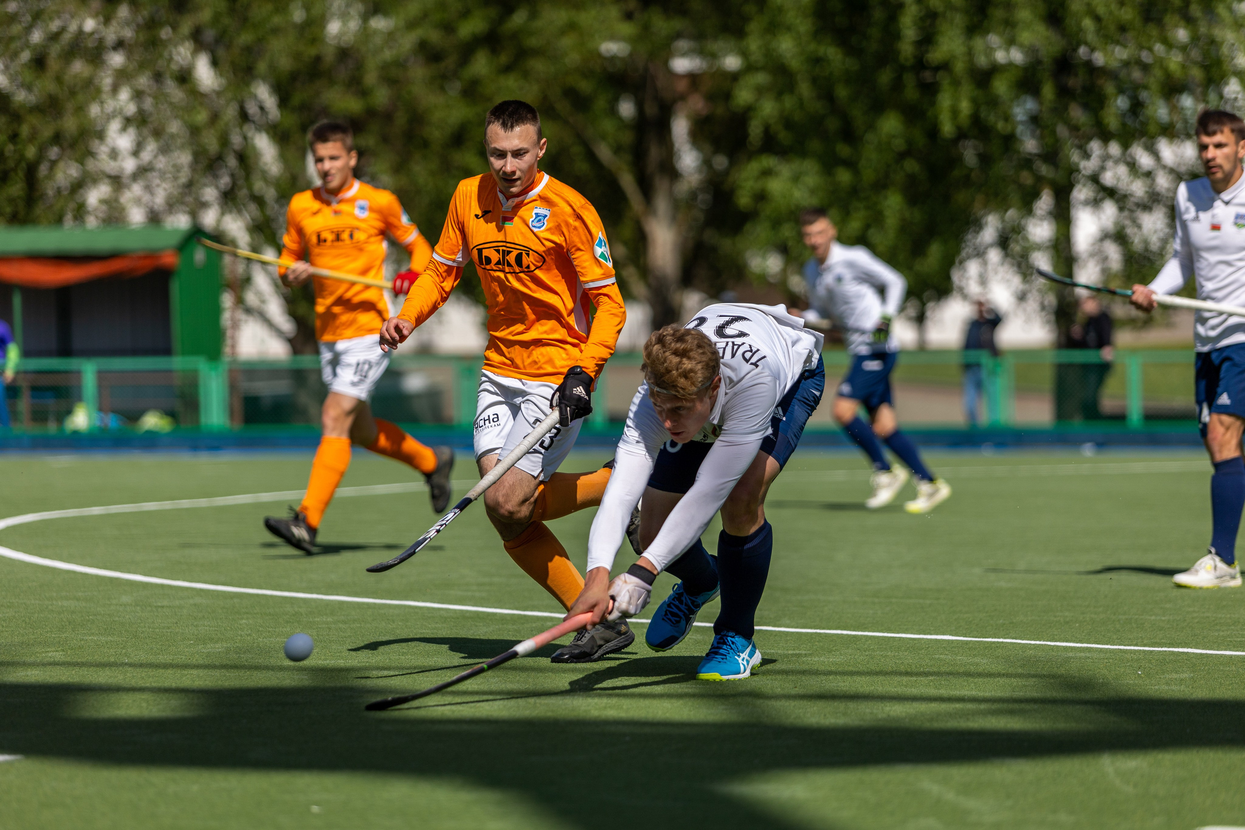 Хоккей на траве. ХК Минск — СК Строитель 12.05.2024. Профессиональный интерьерный и репортажный фотограф Минск и РБ. Максим Орлов