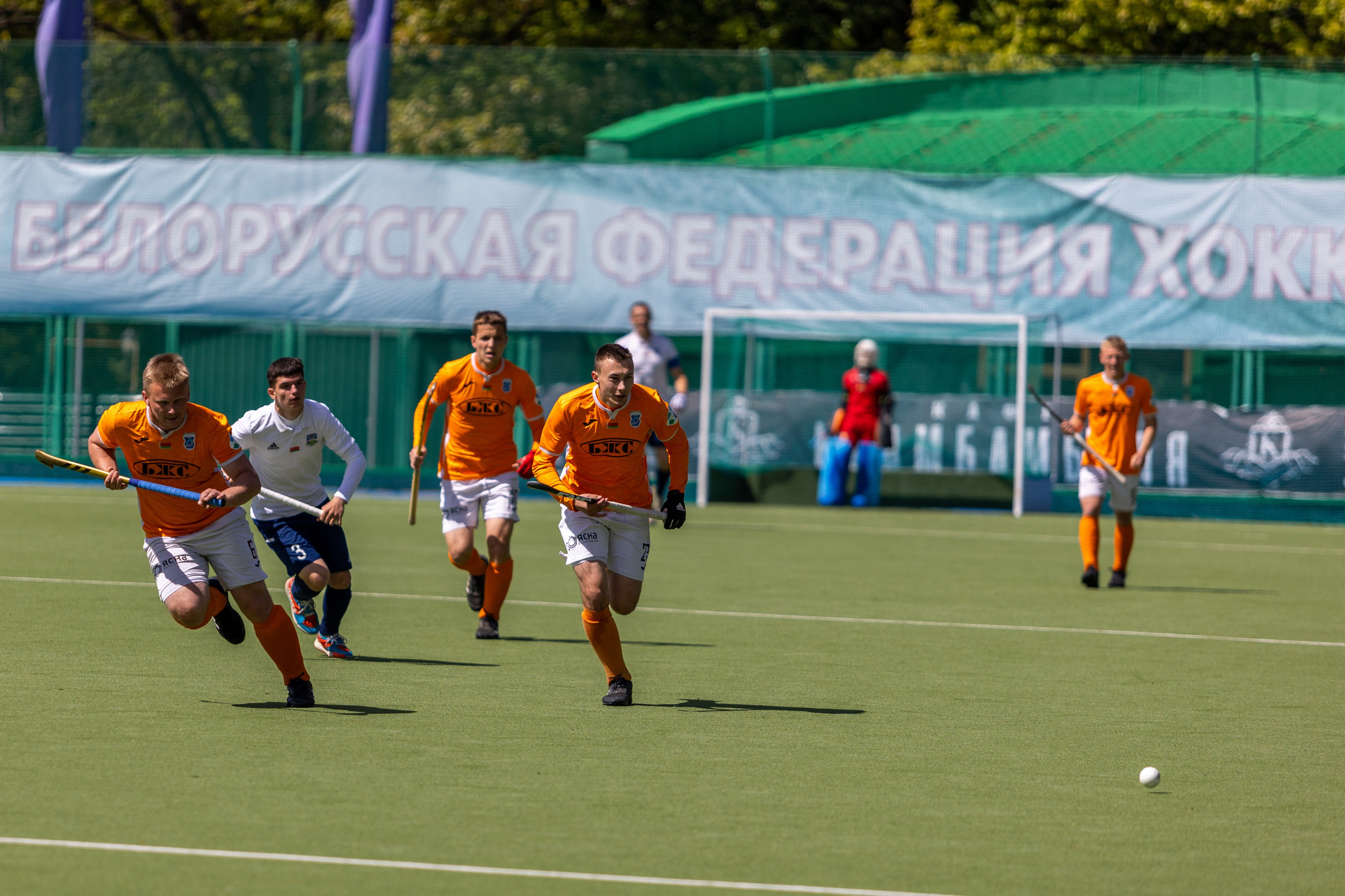 Хоккей на траве. ХК Минск — СК Строитель 12.05.2024. Профессиональный интерьерный и репортажный фотограф Минск и РБ. Максим Орлов